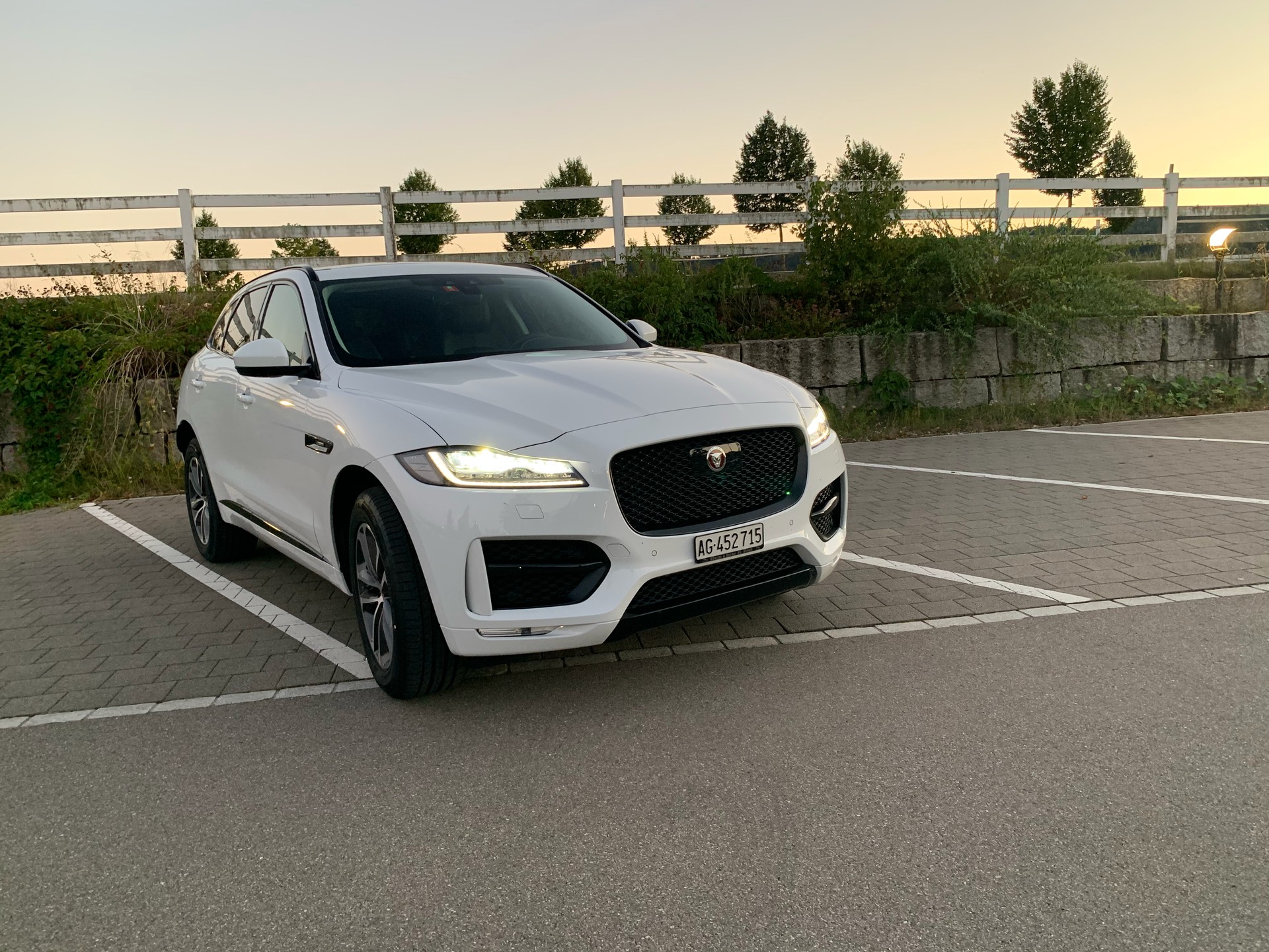 JAGUAR 2.0 T 250 R-Sport AWD-image-1