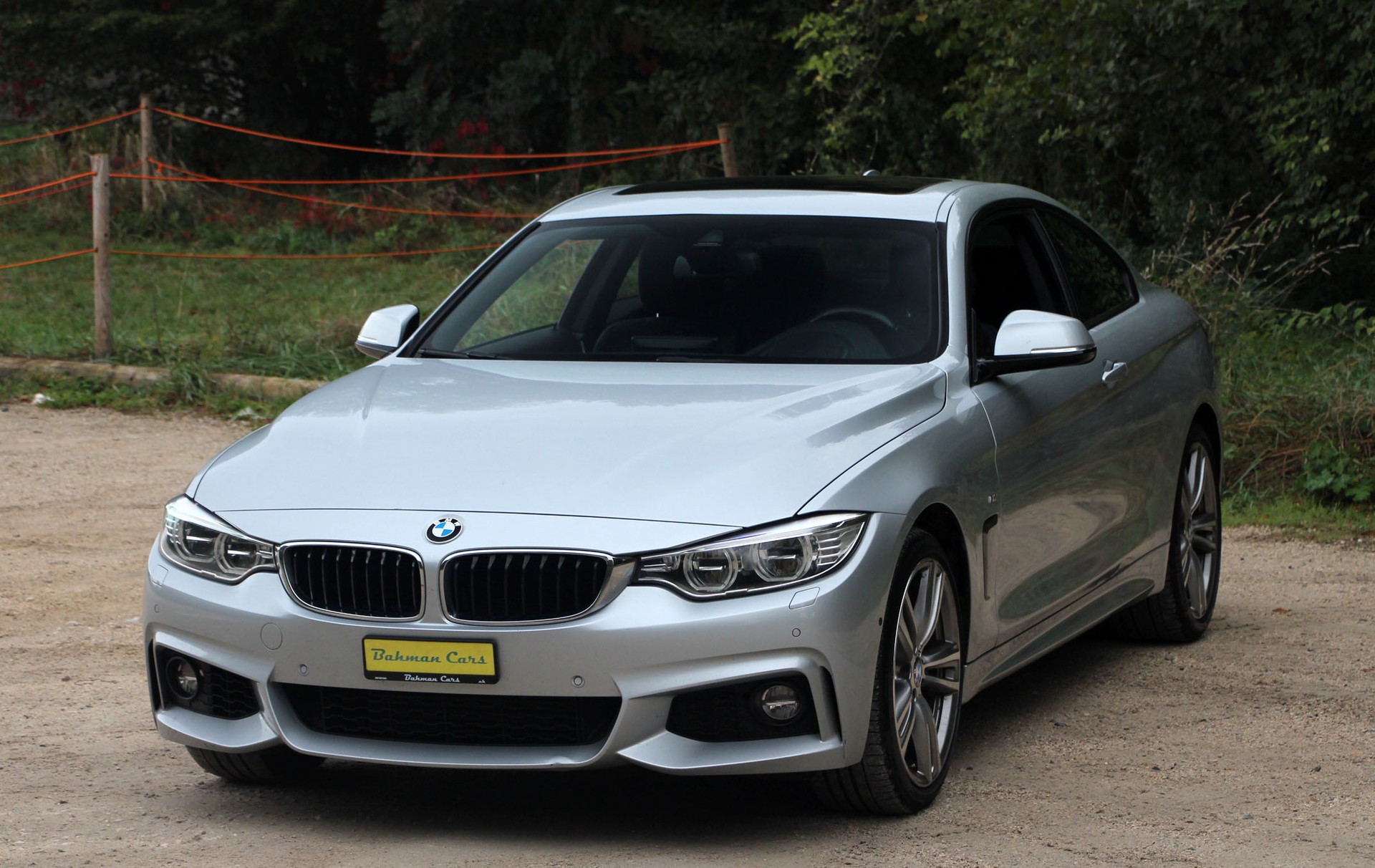 BMW 435i Coupé xDrive Steptronic M-Sport Pack-image-2