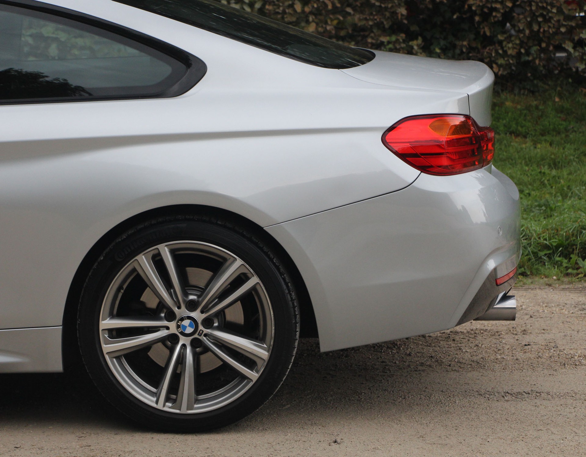 BMW 435i Coupé xDrive Steptronic M-Sport Pack-image-21