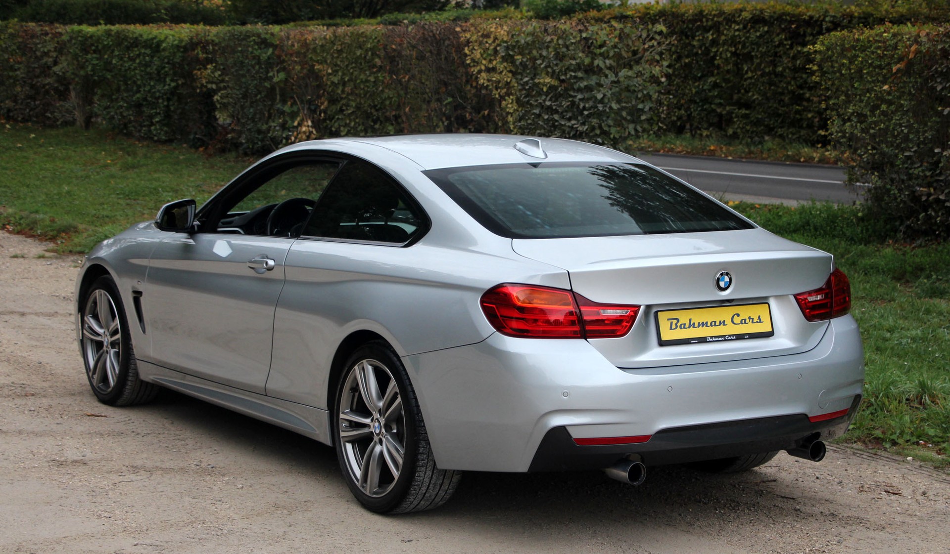 BMW 435i Coupé xDrive Steptronic M-Sport Pack-image-29