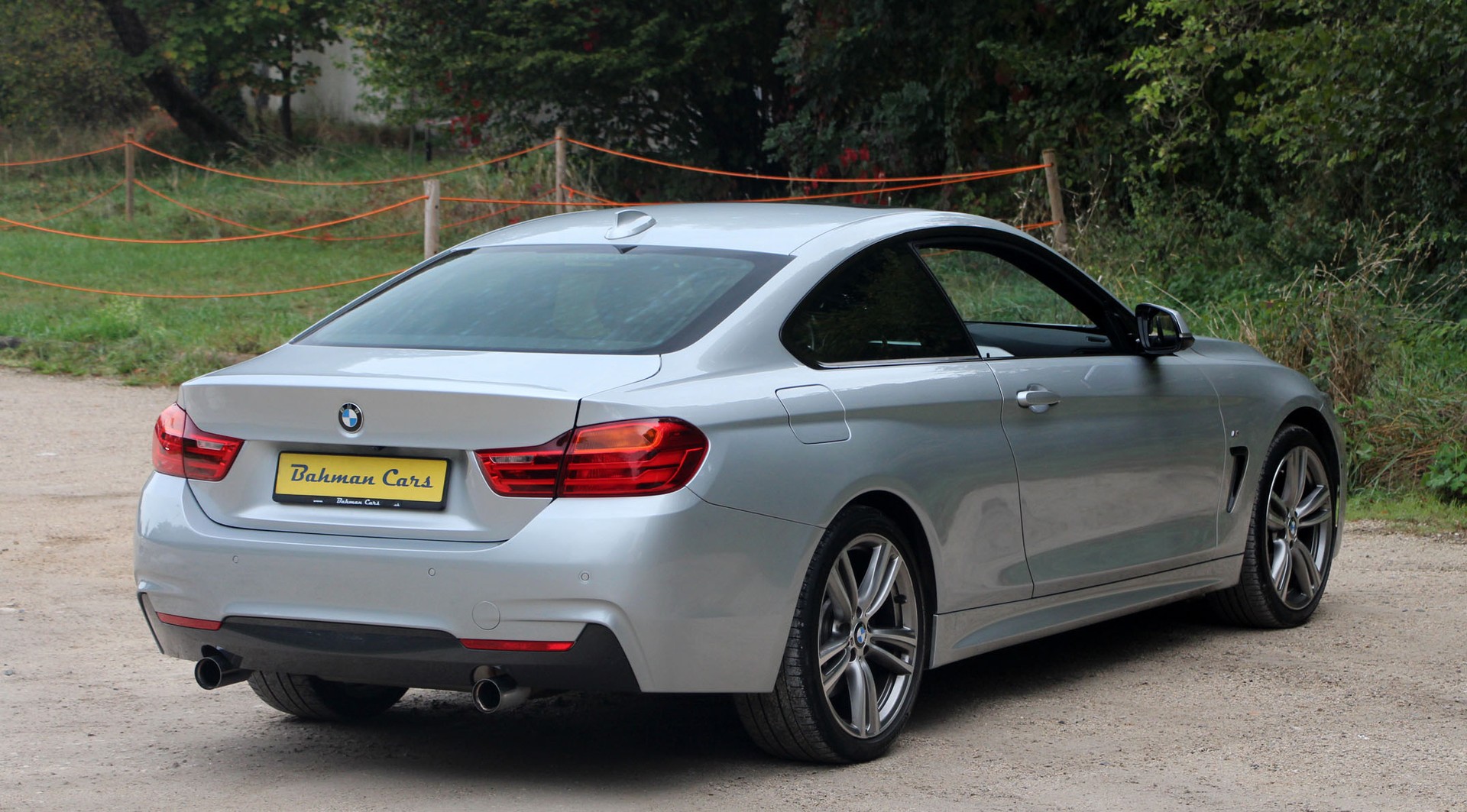 BMW 435i Coupé xDrive Steptronic M-Sport Pack-image-5