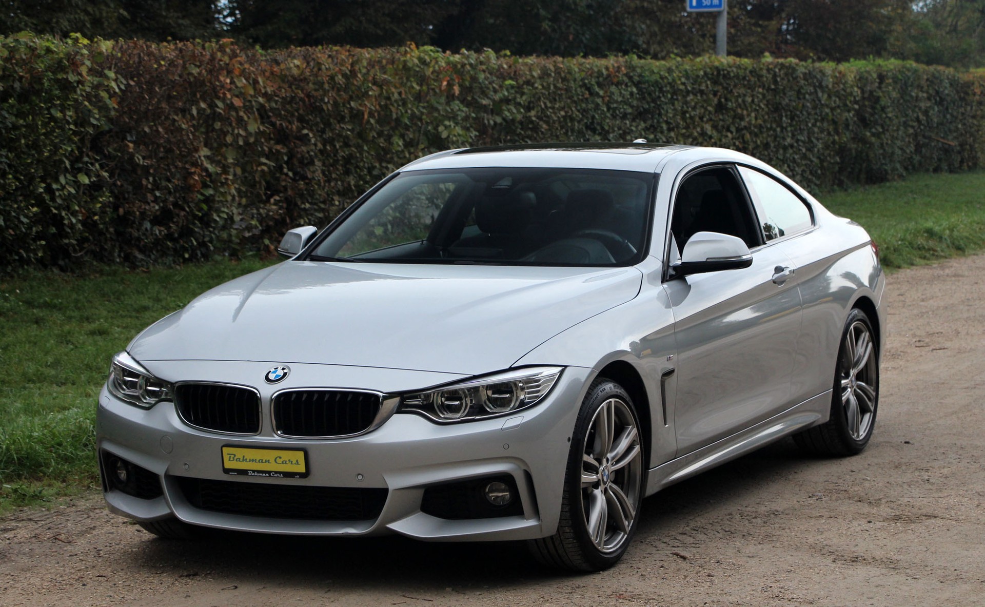 BMW 435i Coupé xDrive Steptronic M-Sport Pack-image-26