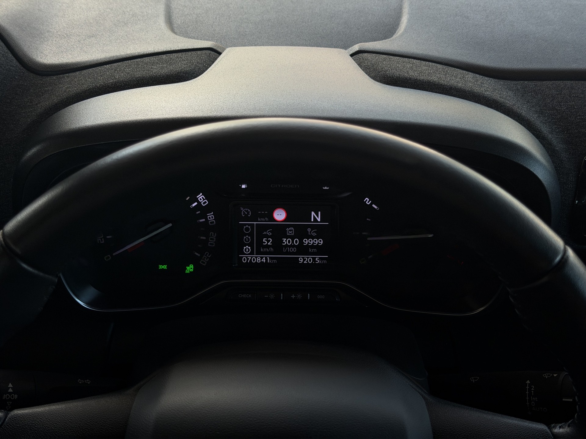 CITROEN C3 Aircross 1.2i PureTech Shine EAT*Frisch ab MFK,1 Jahr oder 20'000km Garantie auf Motor und Getriebe*-image-13