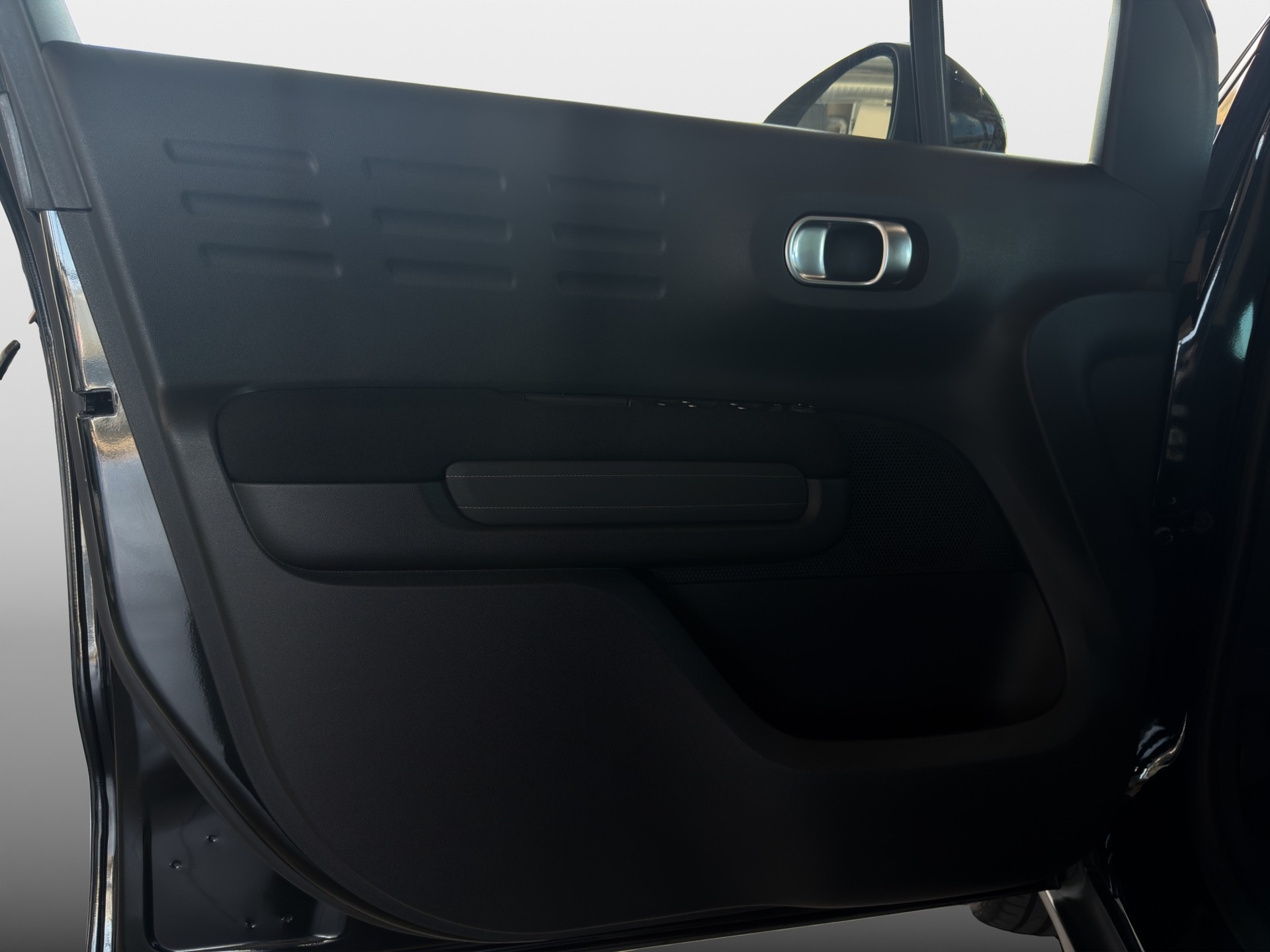 CITROEN C3 Aircross 1.2i PureTech Shine EAT*Frisch ab MFK,1 Jahr oder 20'000km Garantie auf Motor und Getriebe*-image-10