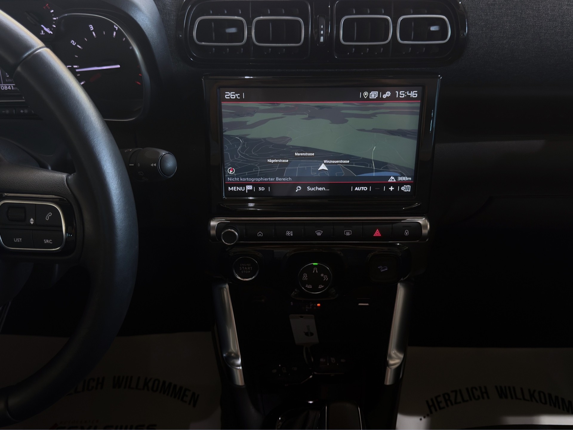 CITROEN C3 Aircross 1.2i PureTech Shine EAT*Frisch ab MFK,1 Jahr oder 20'000km Garantie auf Motor und Getriebe*-image-16