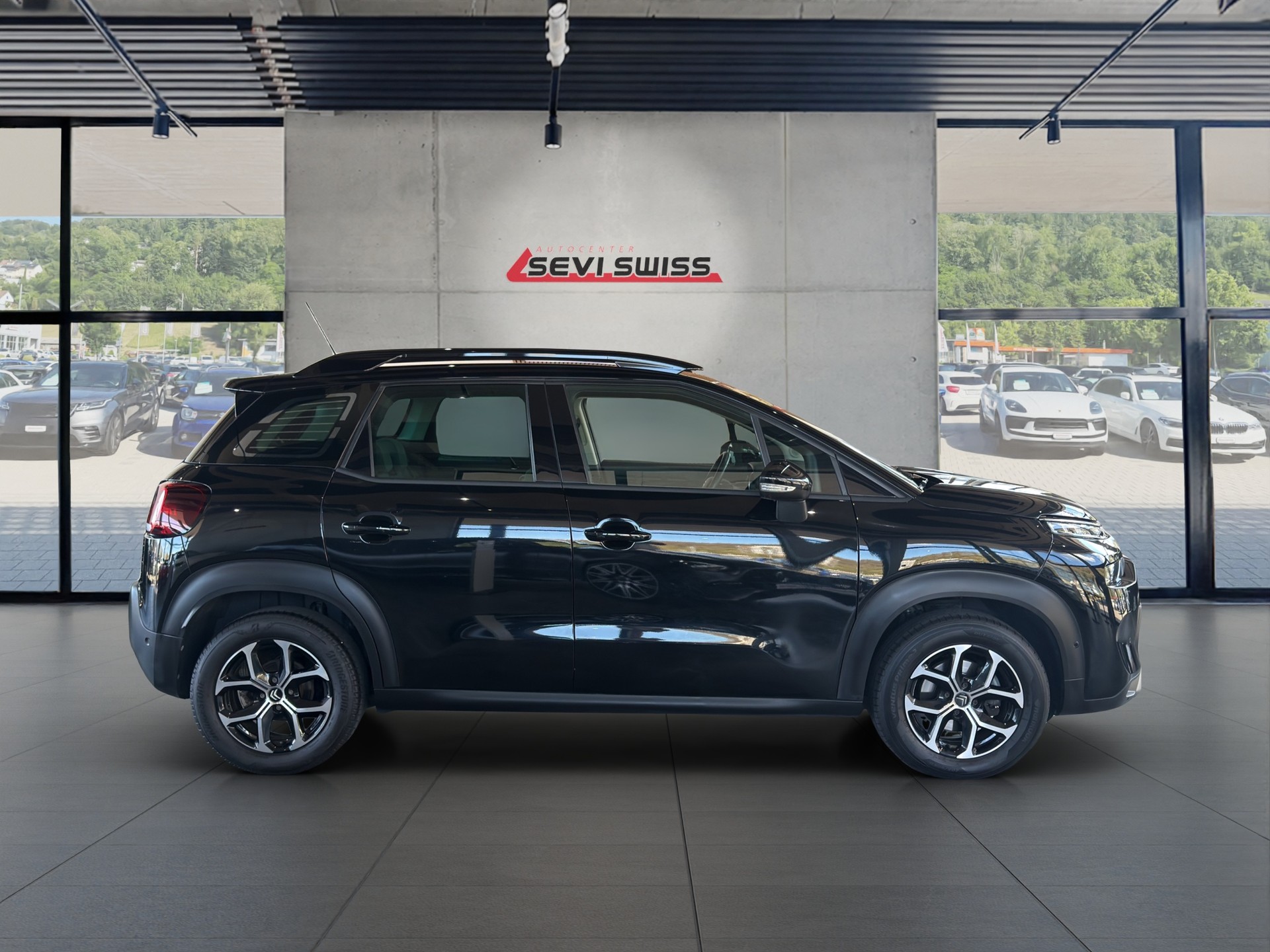 CITROEN C3 Aircross 1.2i PureTech Shine EAT*Frisch ab MFK,1 Jahr oder 20'000km Garantie auf Motor und Getriebe*-image-1