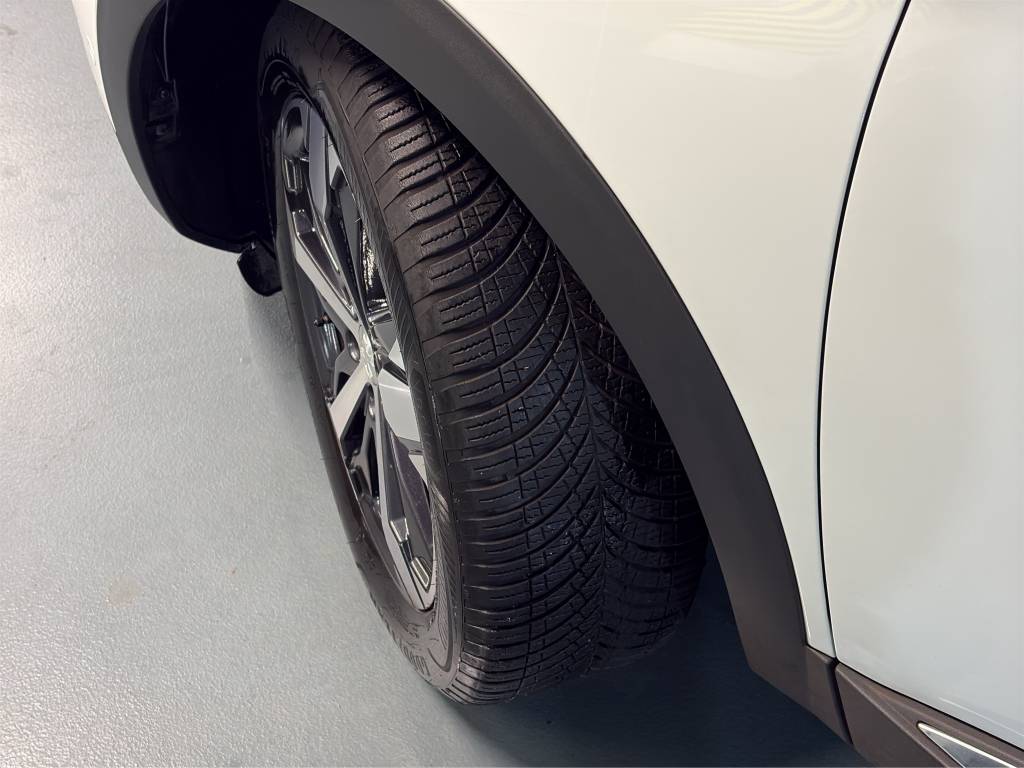 PEUGEOT 3008 1.2 PureTech Allure Pack EAT8-image-12