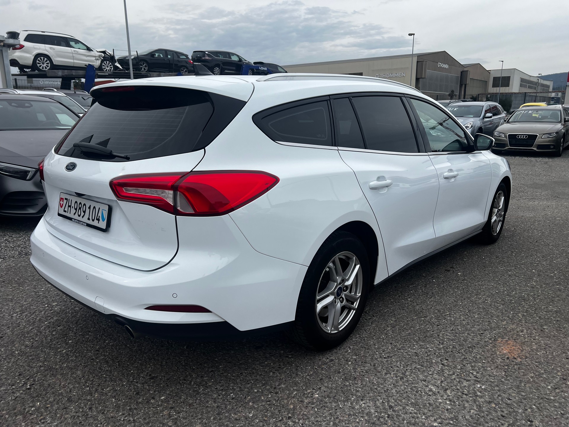 FORD Focus 1.5 TDCi Trend Automatic-image-3