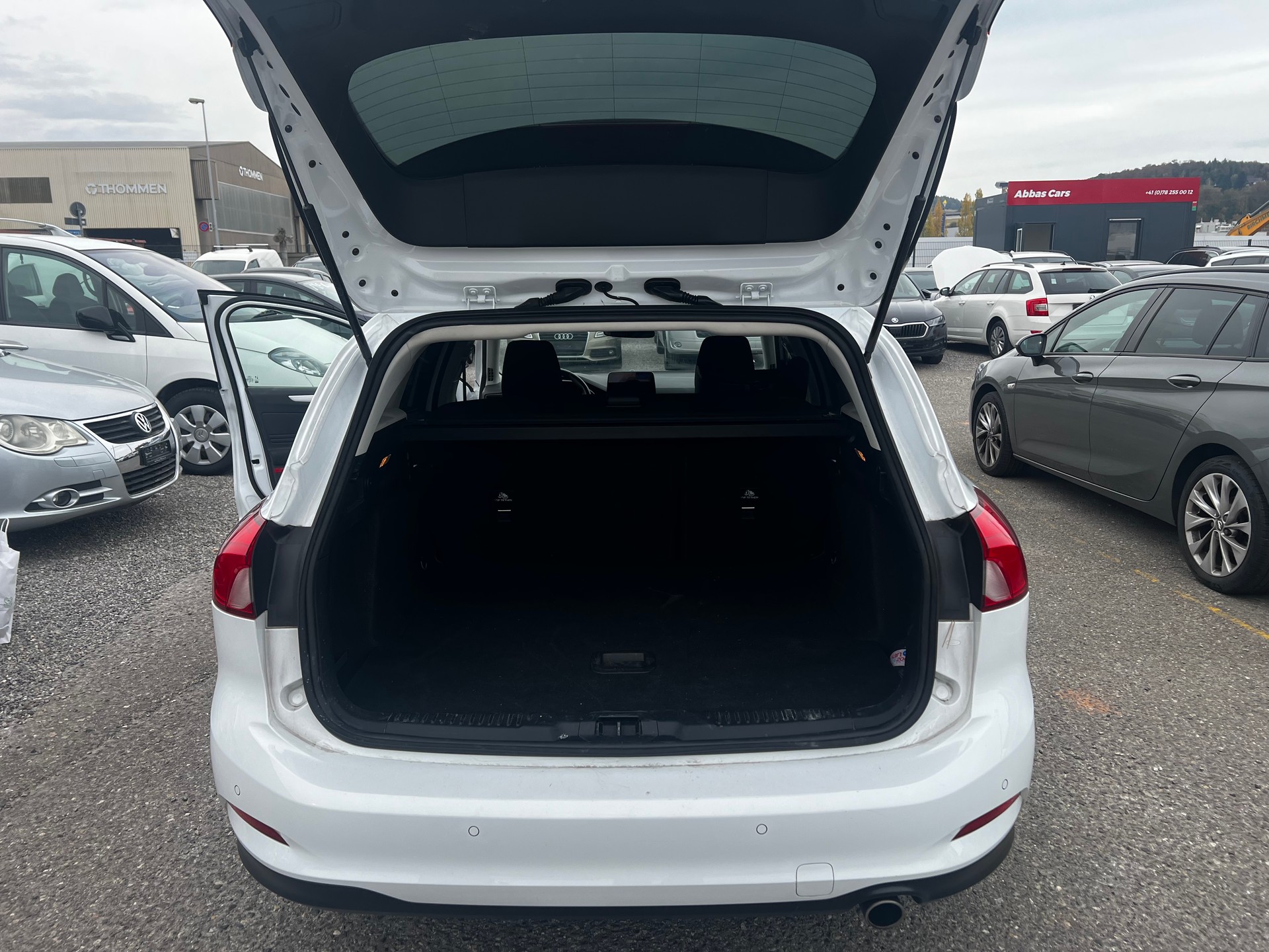 FORD Focus 1.5 TDCi Trend Automatic-image-8