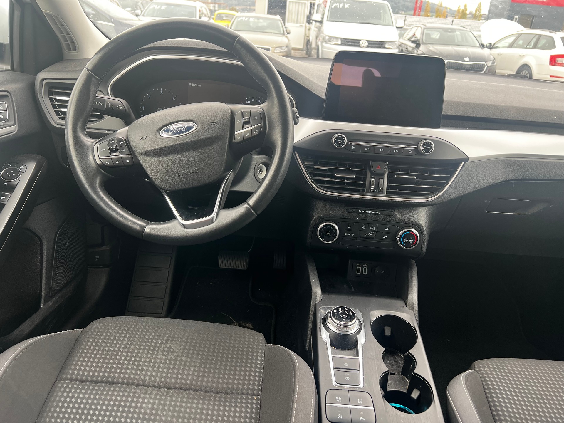 FORD Focus 1.5 TDCi Trend Automatic-image-6