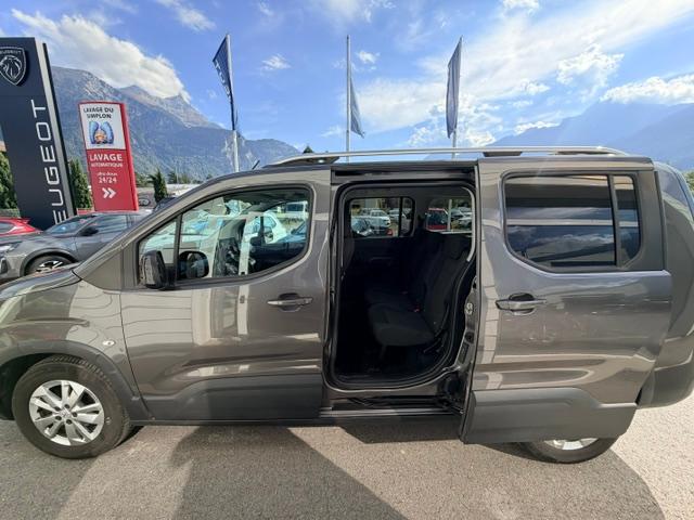 PEUGEOT Rifter Long 1.2 PureTech 130 Allure Pack 7P-image-11