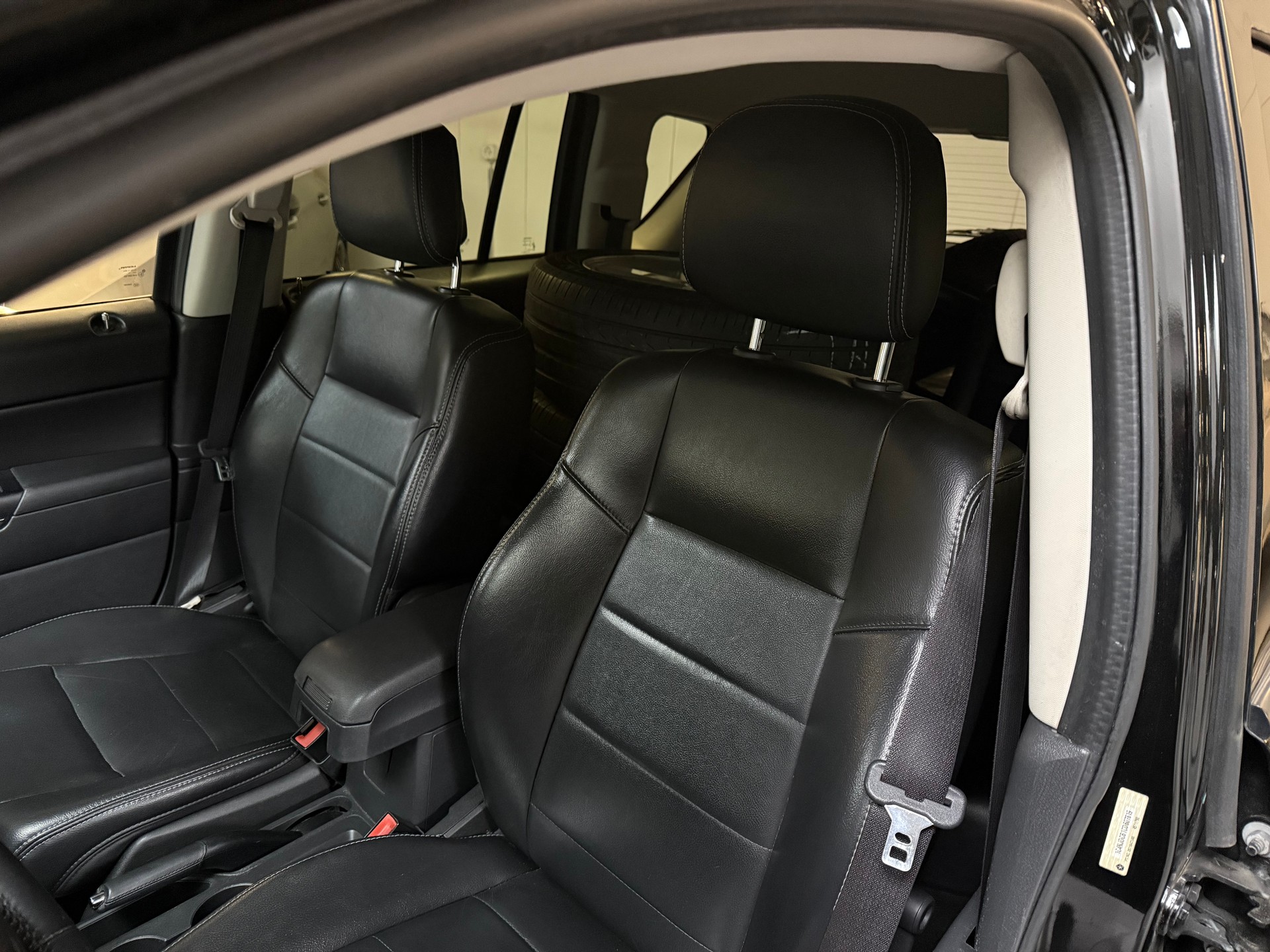JEEP Compass 2.4 Limited CVT-image-13