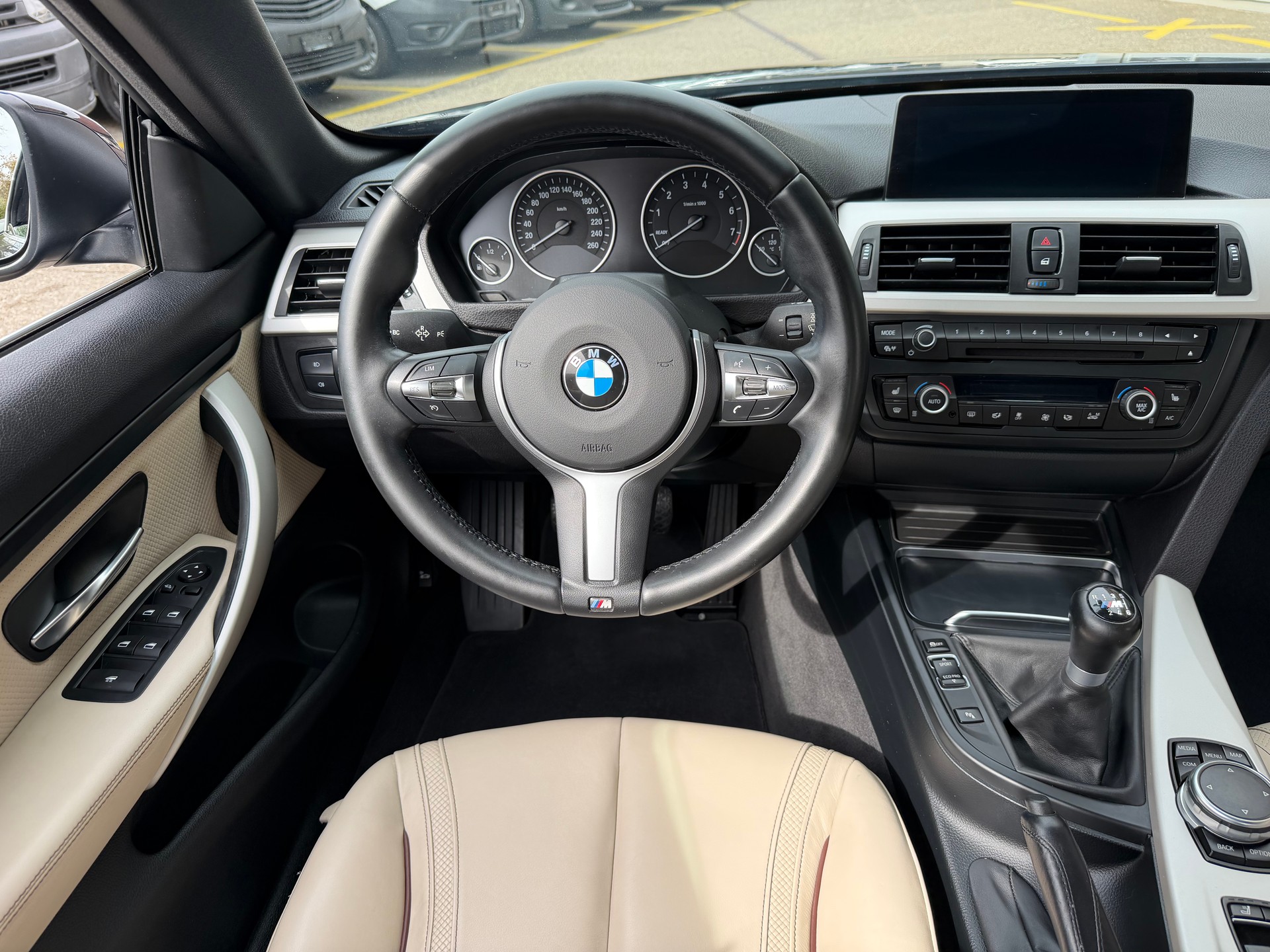 BMW 430i Cabriolet-image-10