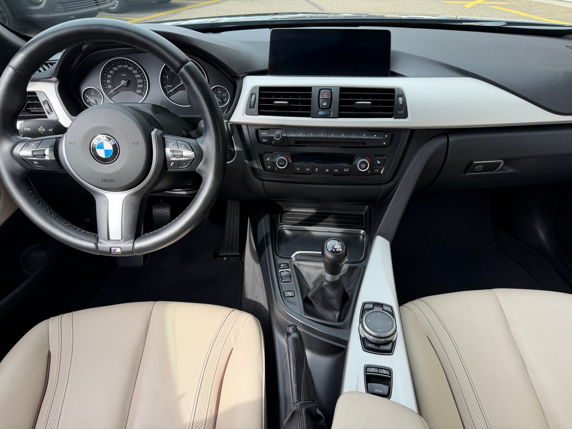 BMW 430i Cabriolet-image-11
