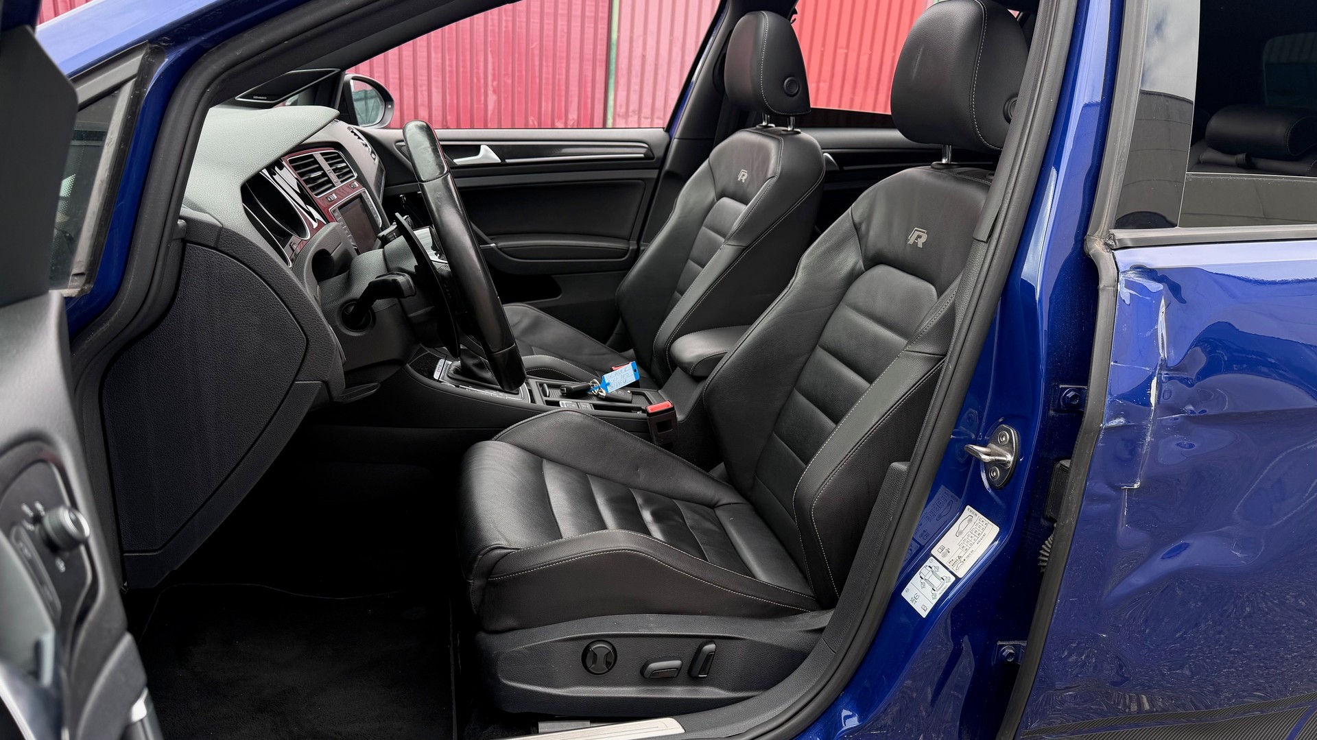VW Golf 2.0 TSI R 4Motion DSG-image-11