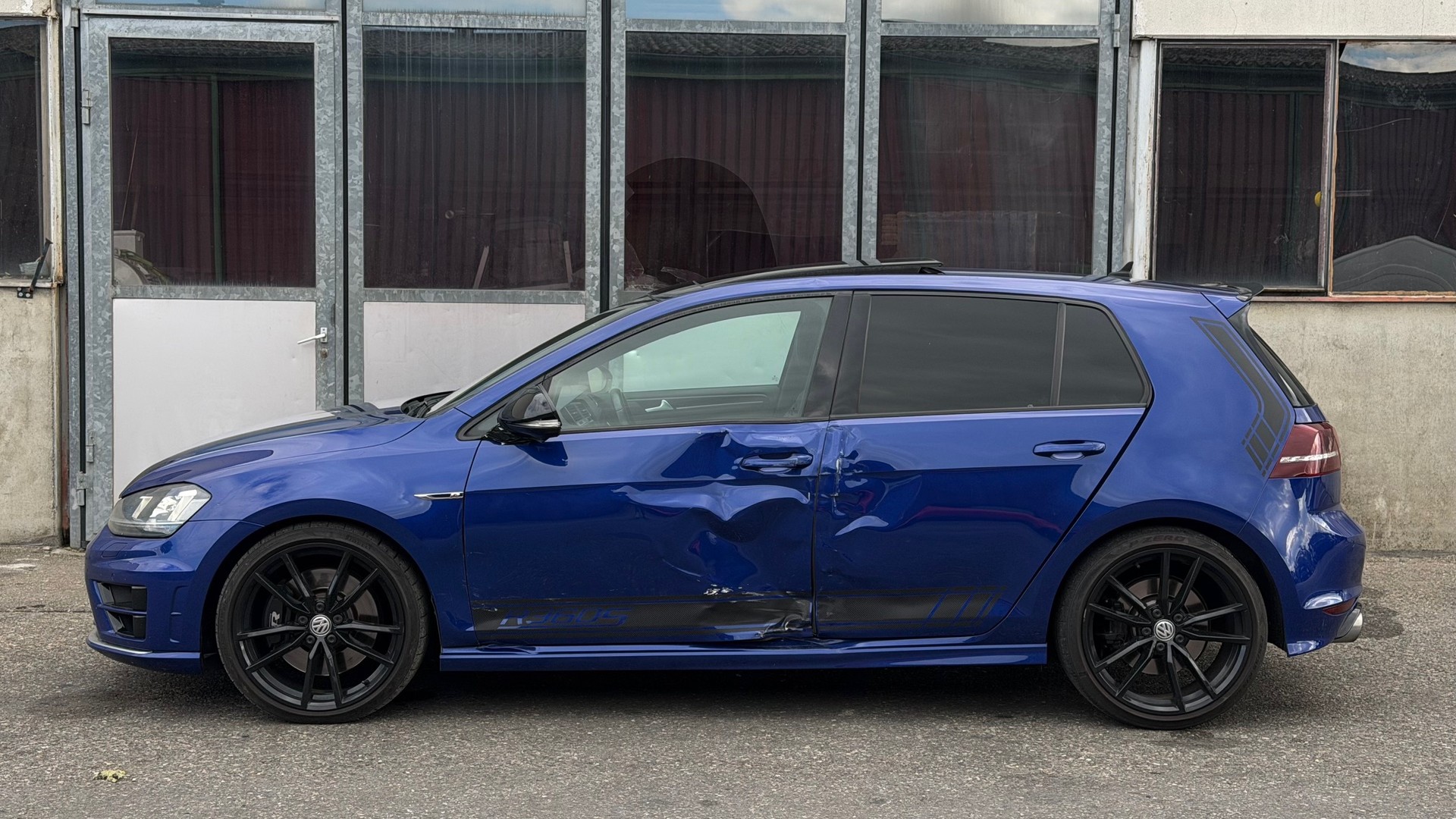 VW Golf 2.0 TSI R 4Motion DSG-image-3