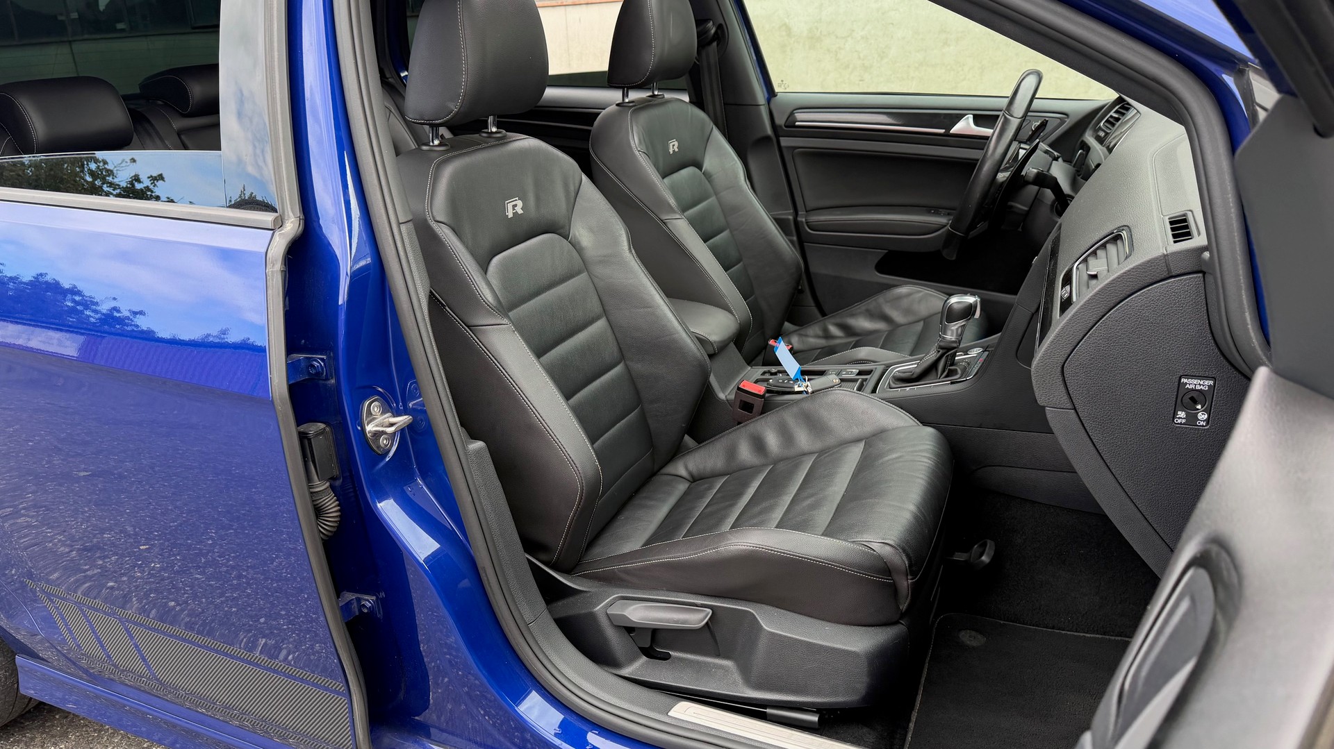 VW Golf 2.0 TSI R 4Motion DSG-image-12