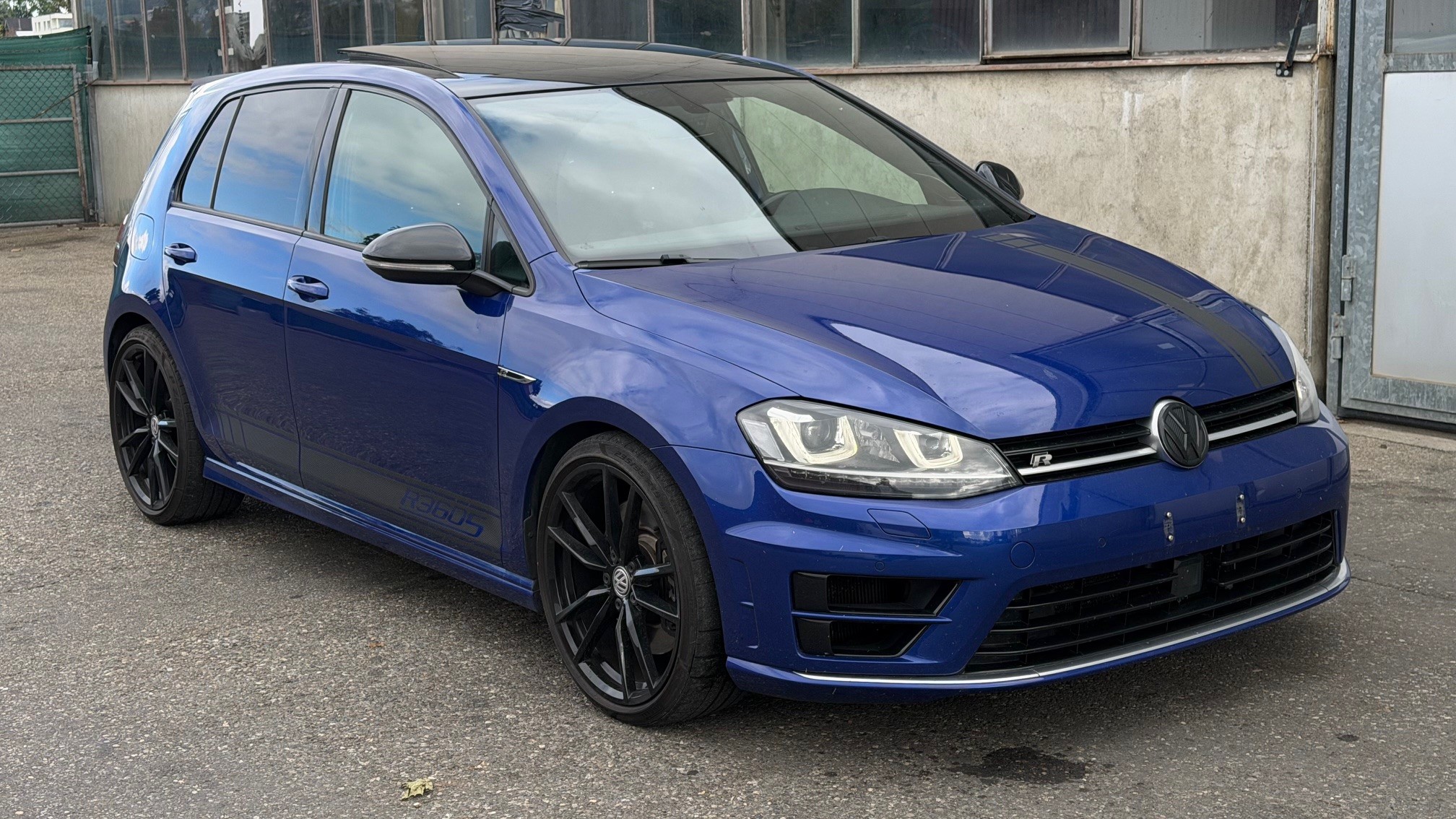 Car photo