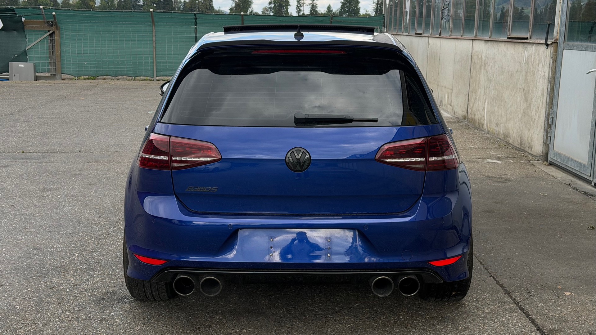 VW Golf 2.0 TSI R 4Motion DSG-image-5