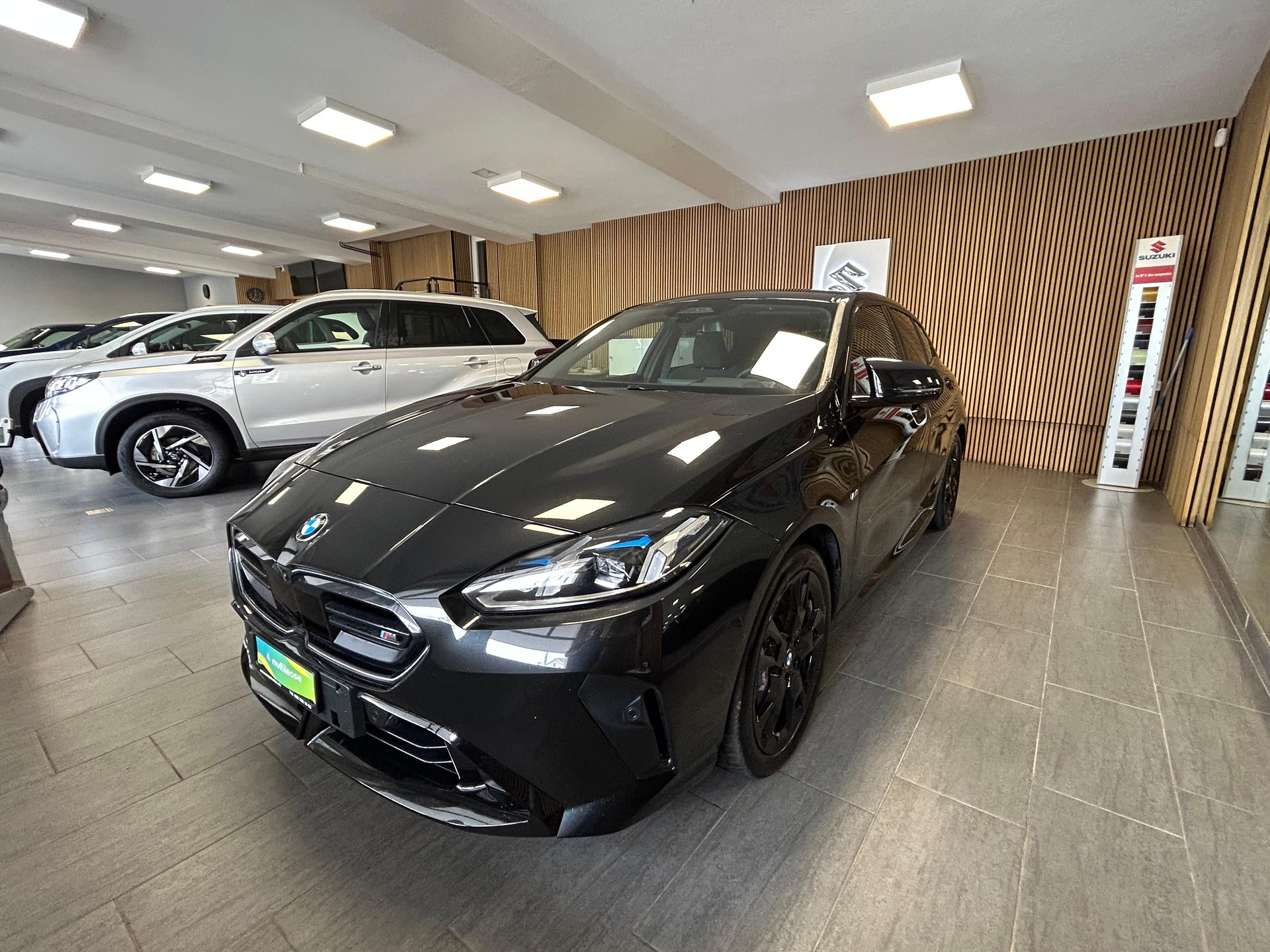 BMW 1er Reihe F70 M135i xDrive-image-4