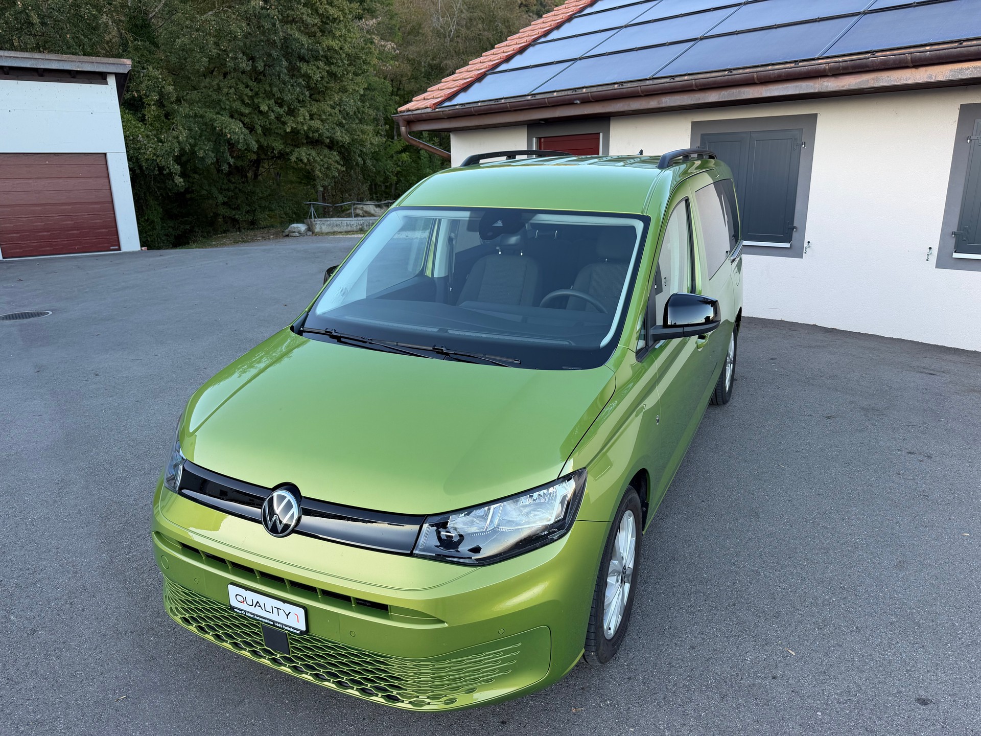 VW Caddy Maxi 2.0 TDI Liberty 4Motion-image-1