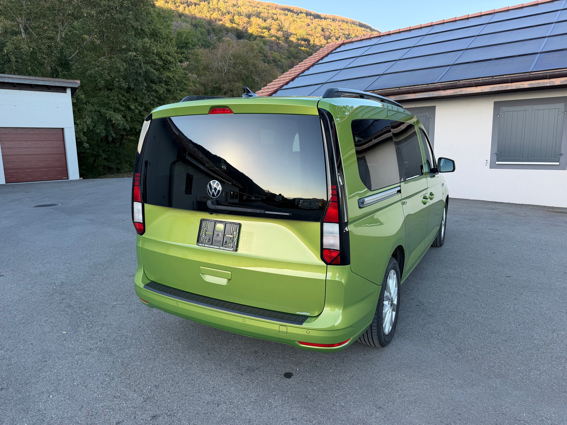VW Caddy Maxi 2.0 TDI Liberty 4Motion-image-5