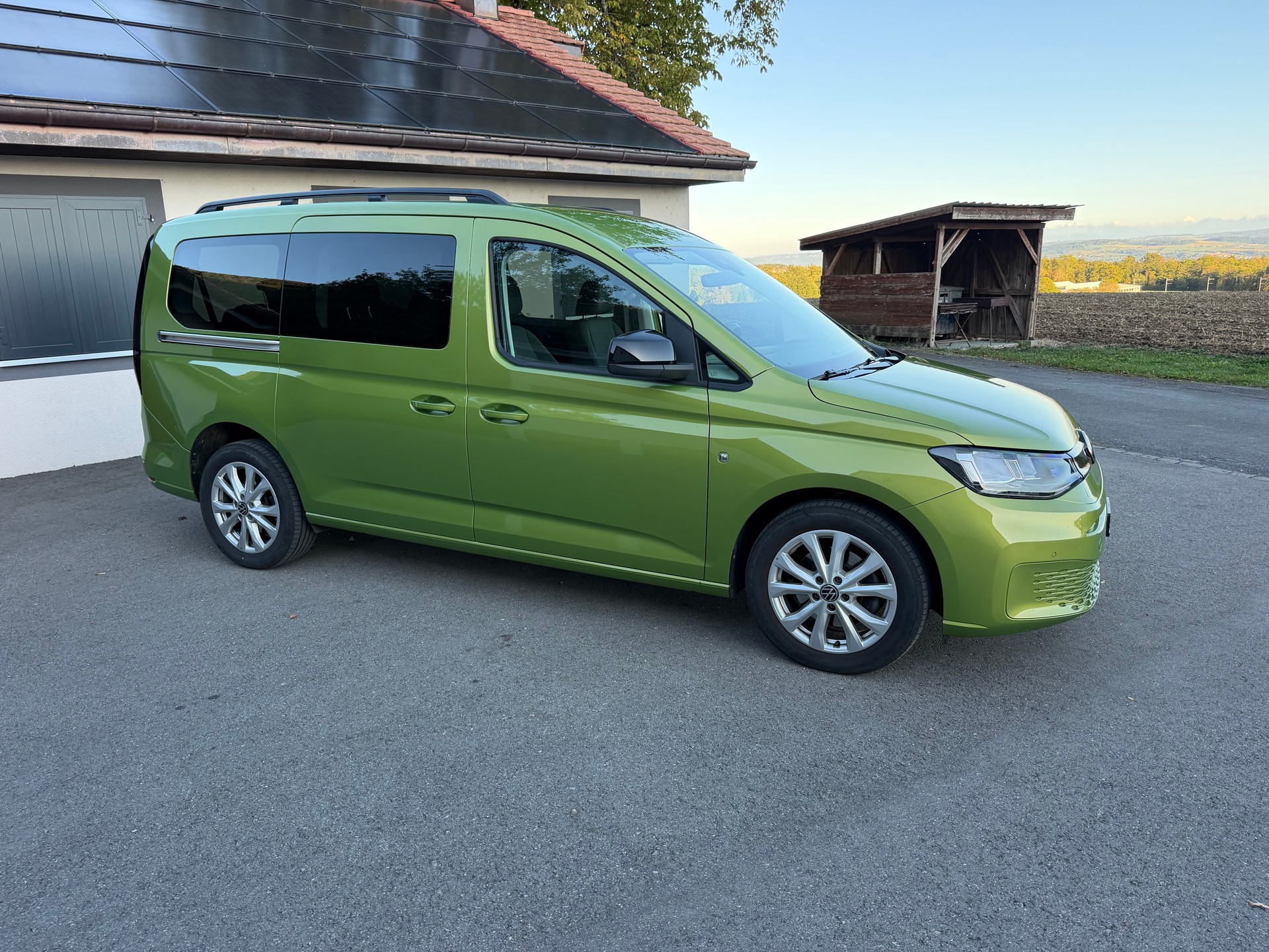 VW Caddy Maxi 2.0 TDI Liberty 4Motion-image-3