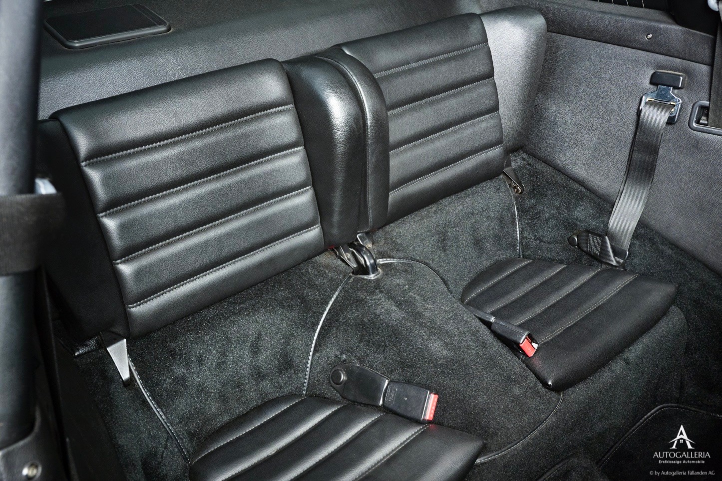 PORSCHE 911 Carrera Targa-image-11