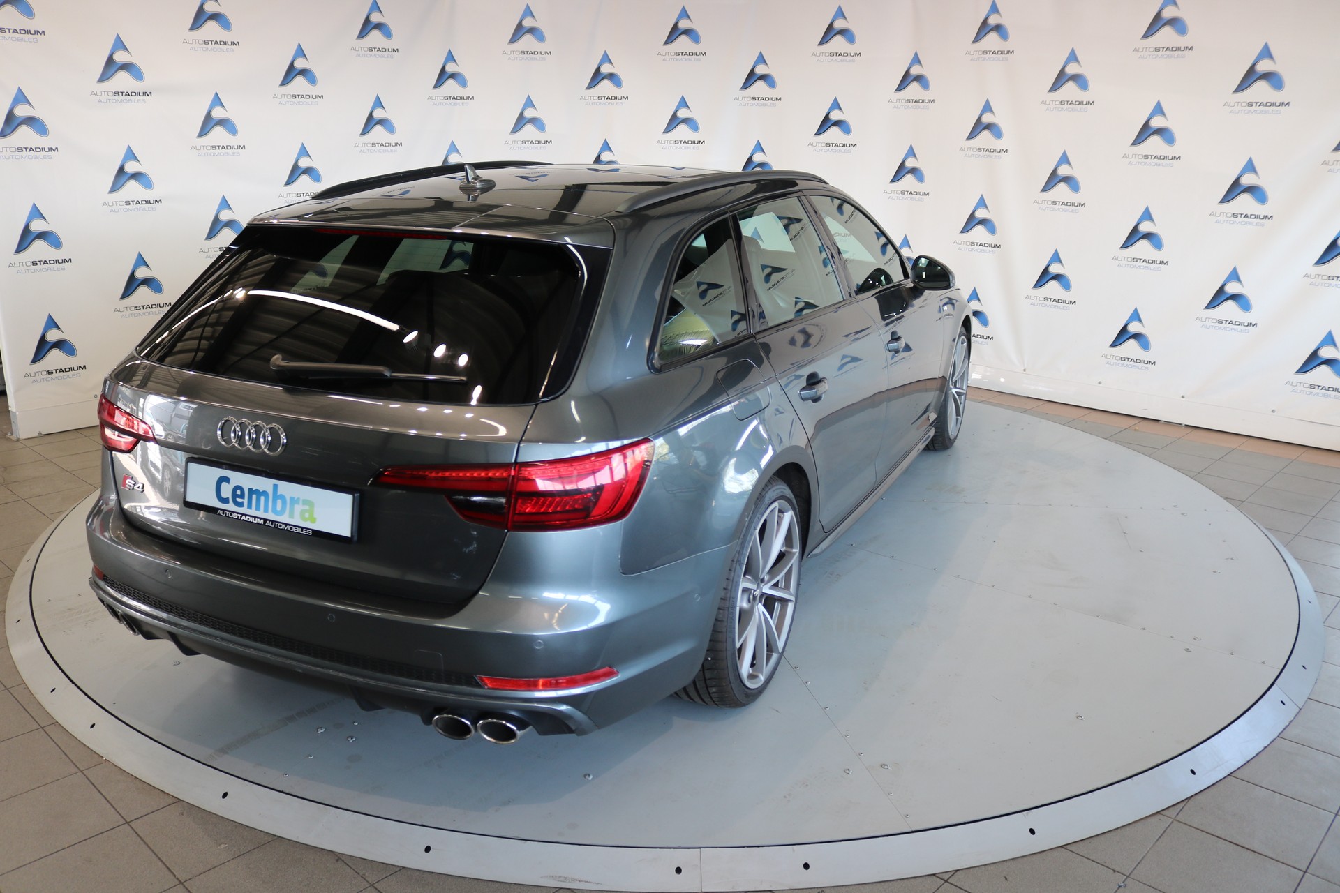 AUDI S4 Avant 3.0 TFSI quattro tiptronic-image-18