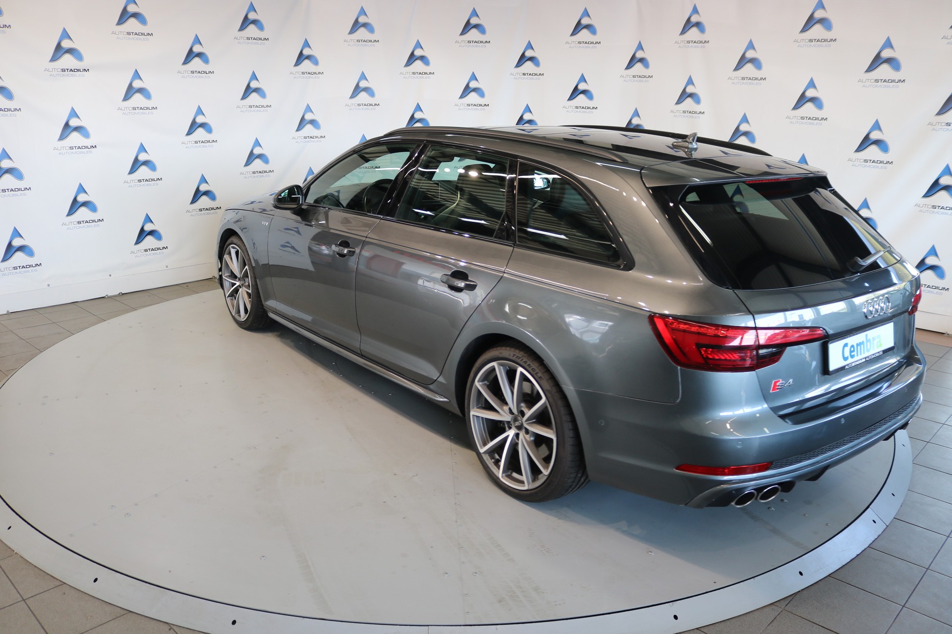 AUDI S4 Avant 3.0 TFSI quattro tiptronic-image-13