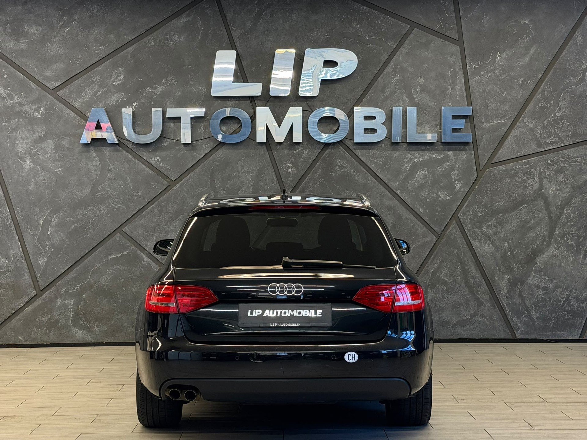AUDI A4 Avant 2.0 TDI multitronic-image-5