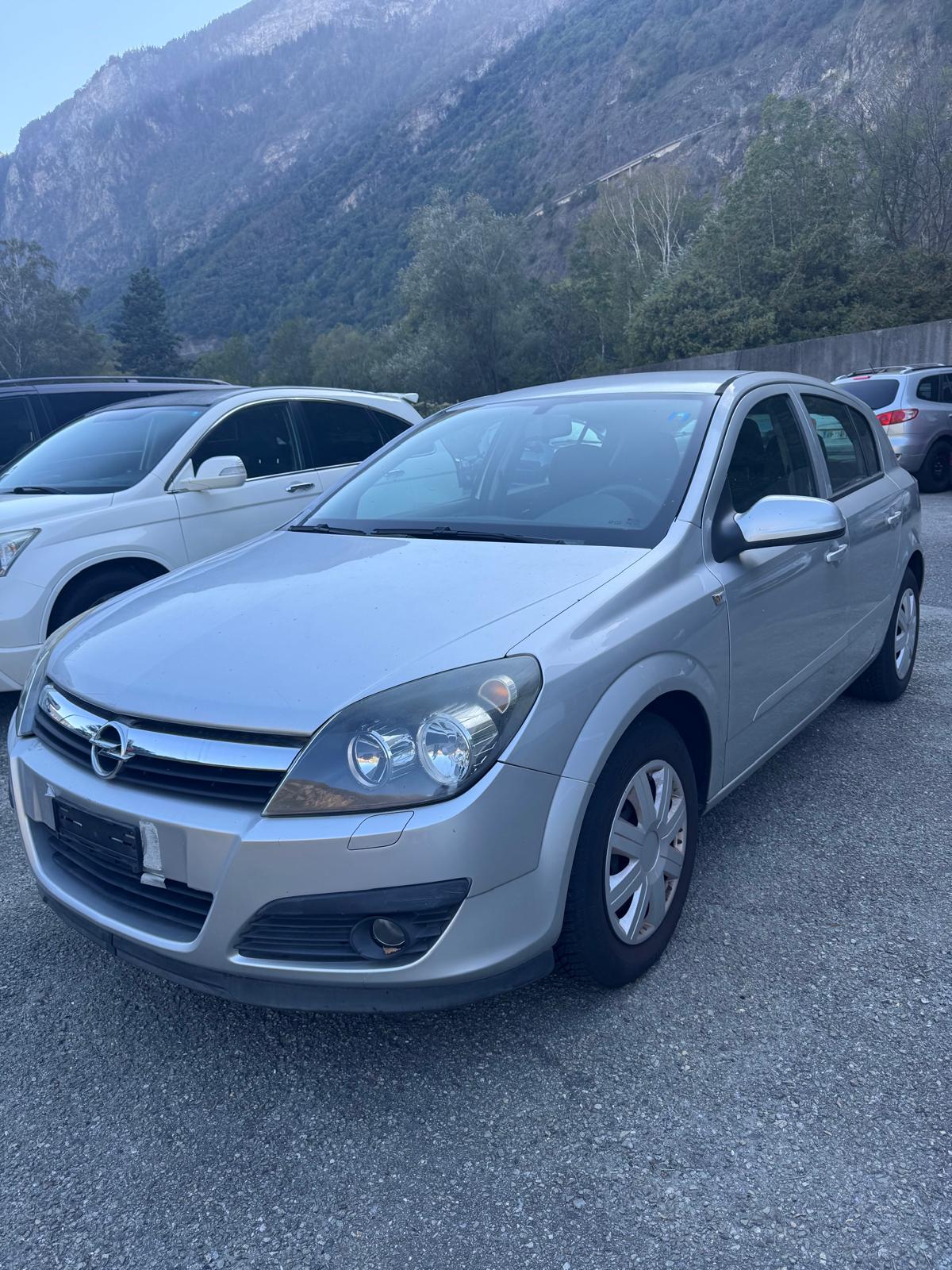 OPEL Astra 1.8i 16V Cosmo-image-0