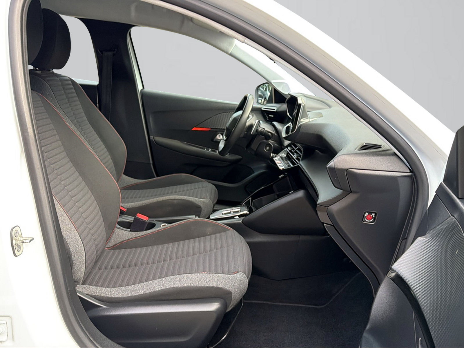 PEUGEOT 208 1.2 PureTech Active Pack EAT8-image-11