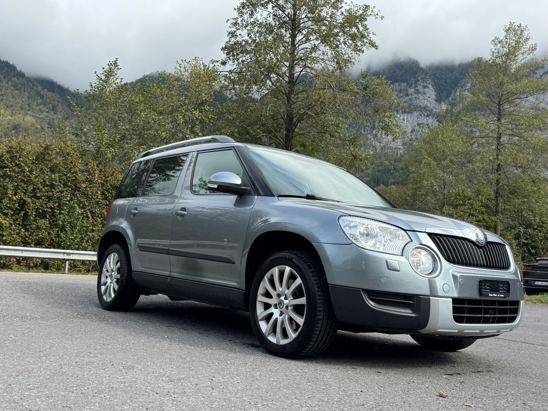 SKODA Yeti 2.0 TDI Ambition 4x4-image-2