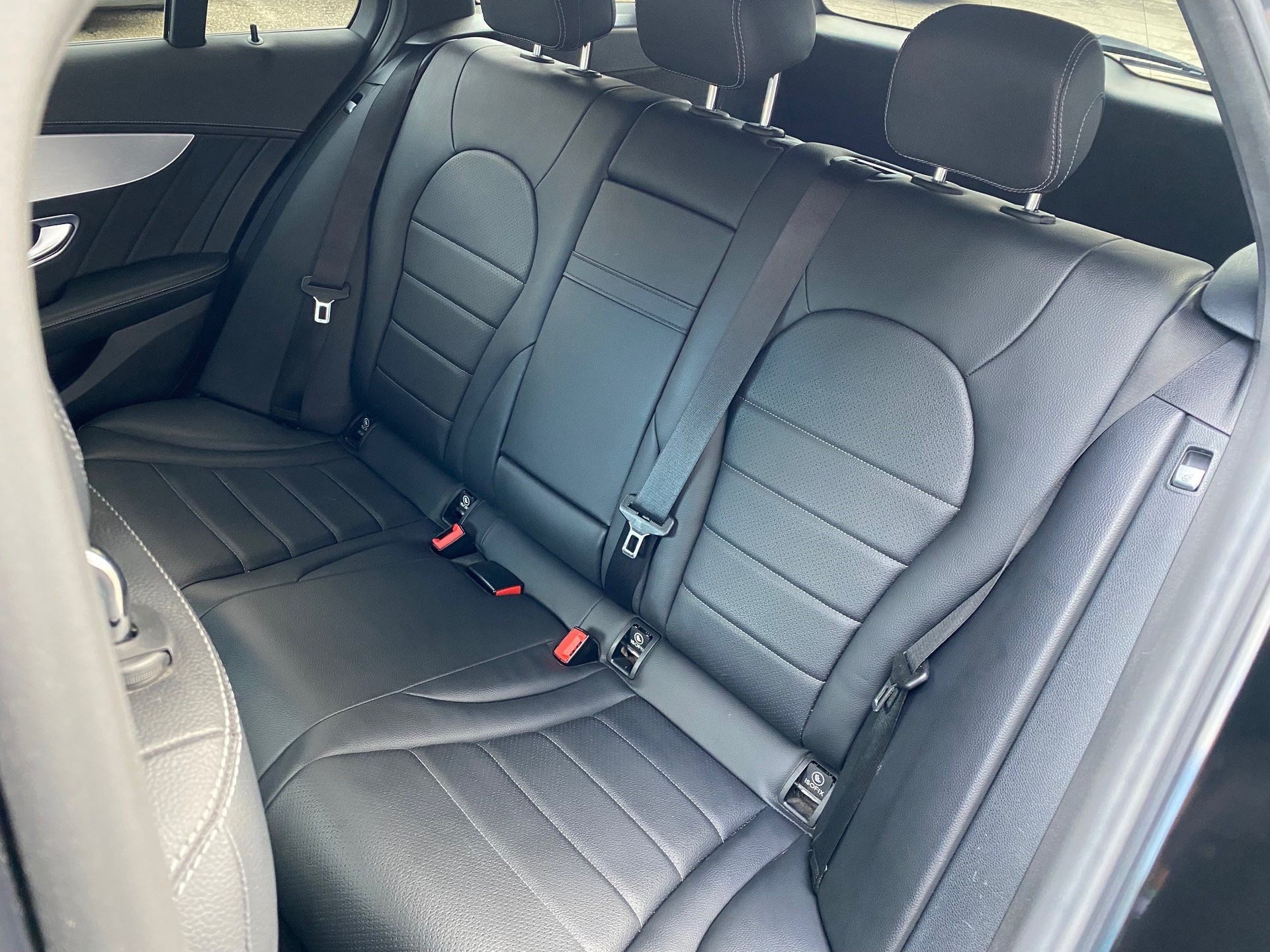 MERCEDES-BENZ C 200 AMG Line 7G-Tronic-image-6