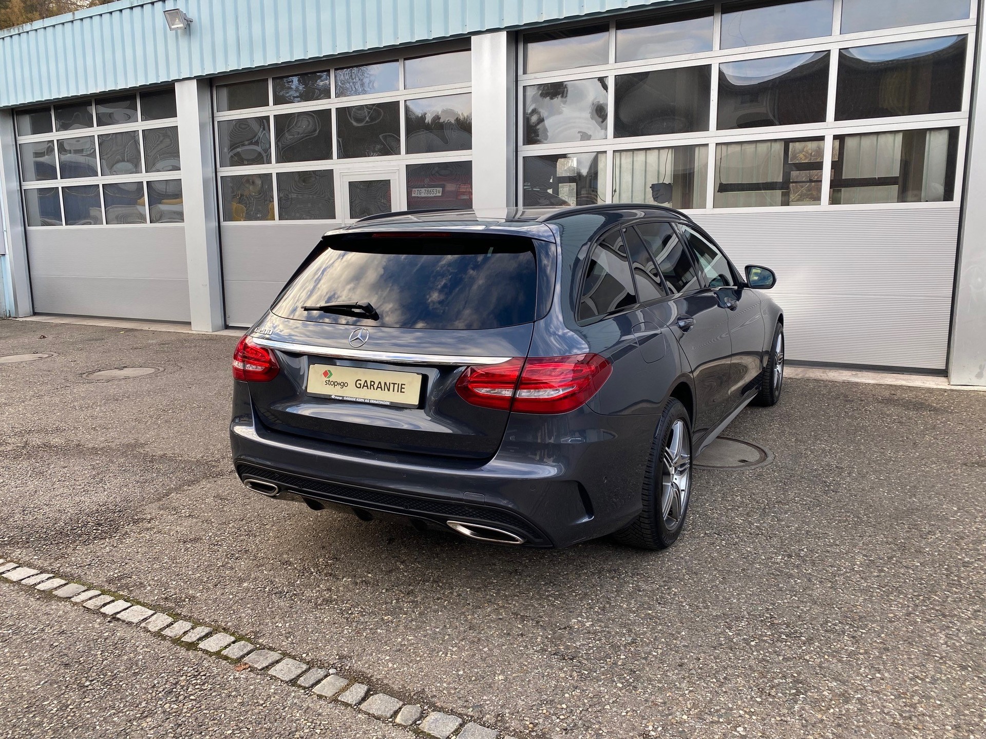 MERCEDES-BENZ C 200 AMG Line 7G-Tronic-image-7