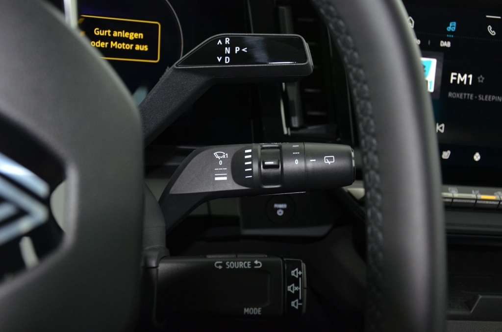 RENAULT Megane E-Tech EV60 *EQUILIBRE*-image-22
