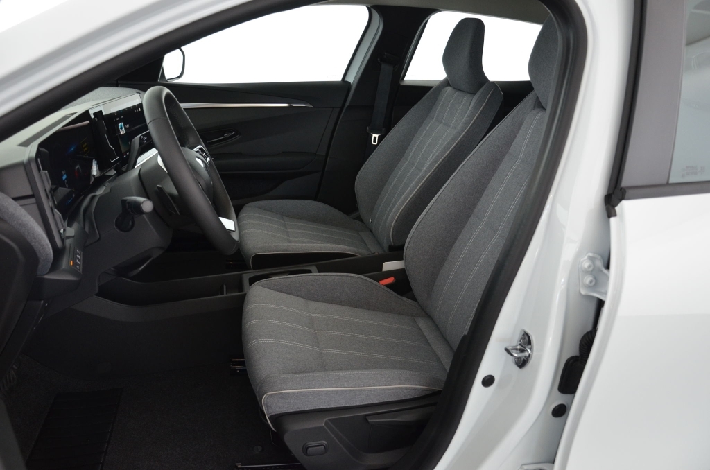 RENAULT Megane E-Tech EV60 *EQUILIBRE*-image-12