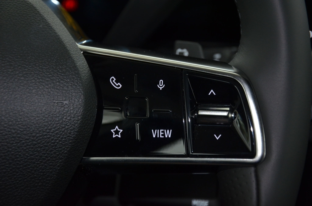 RENAULT Megane E-Tech EV60 *EQUILIBRE*-image-18
