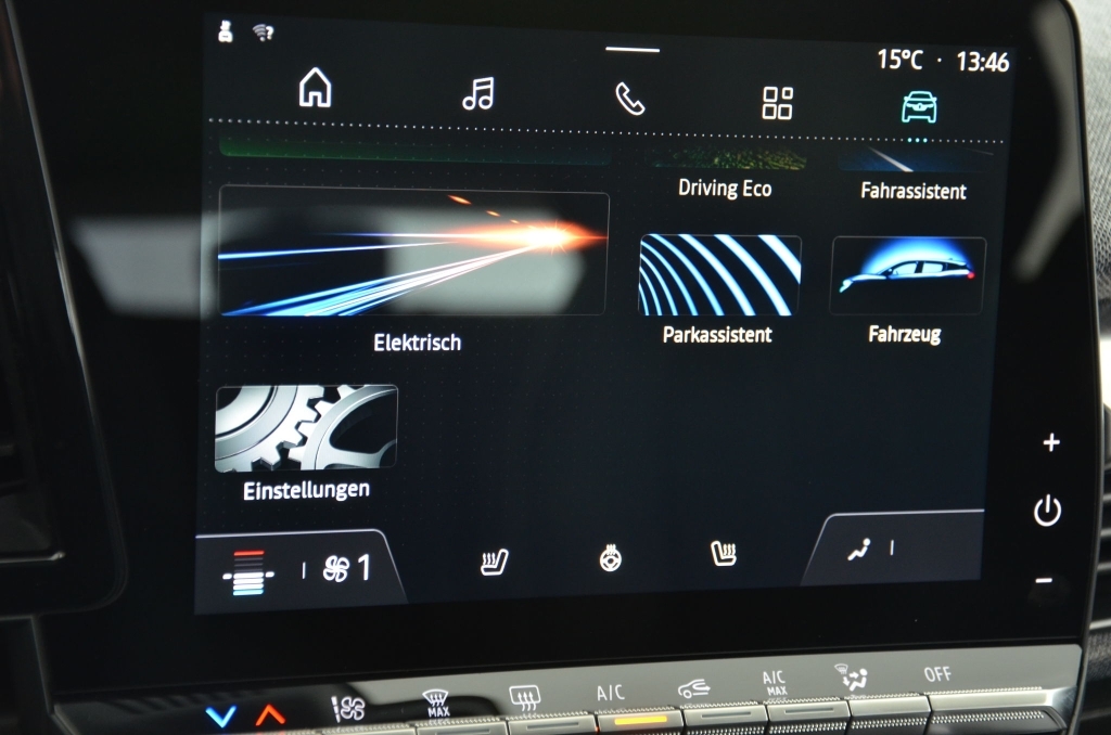 RENAULT Megane E-Tech EV60 *EQUILIBRE*-image-16