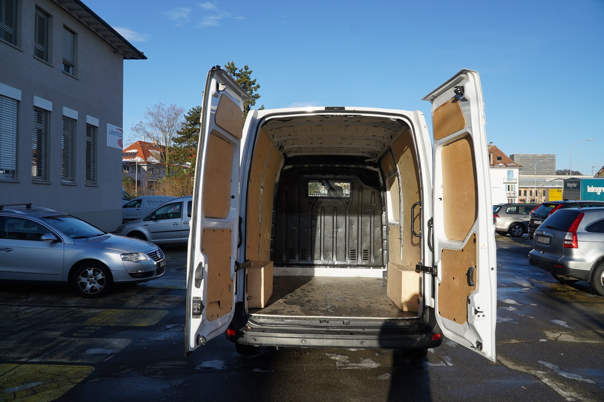 RENAULT Master T35 ENERGY 2.3dCi 150 L2H2-image-3