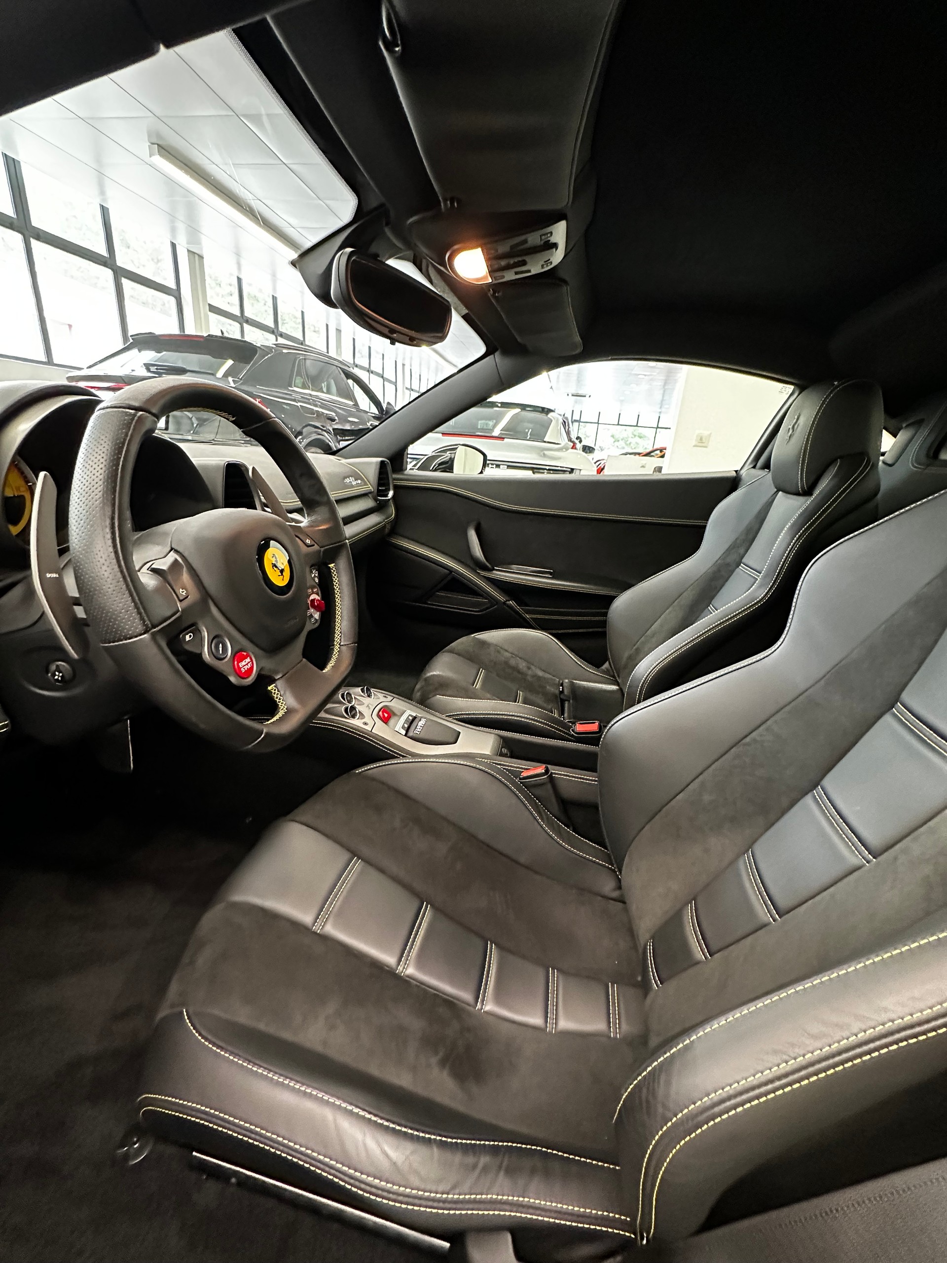 FERRARI 458 Italia 4.5 V8-image-9