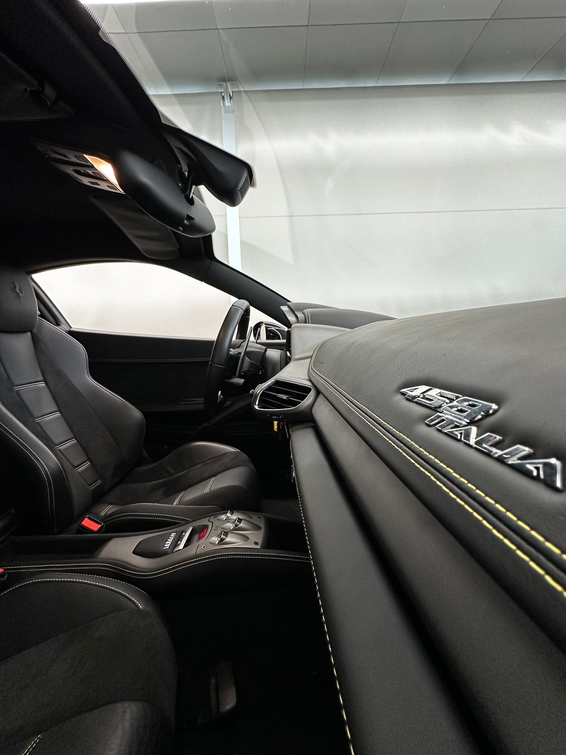 FERRARI 458 Italia 4.5 V8-image-12