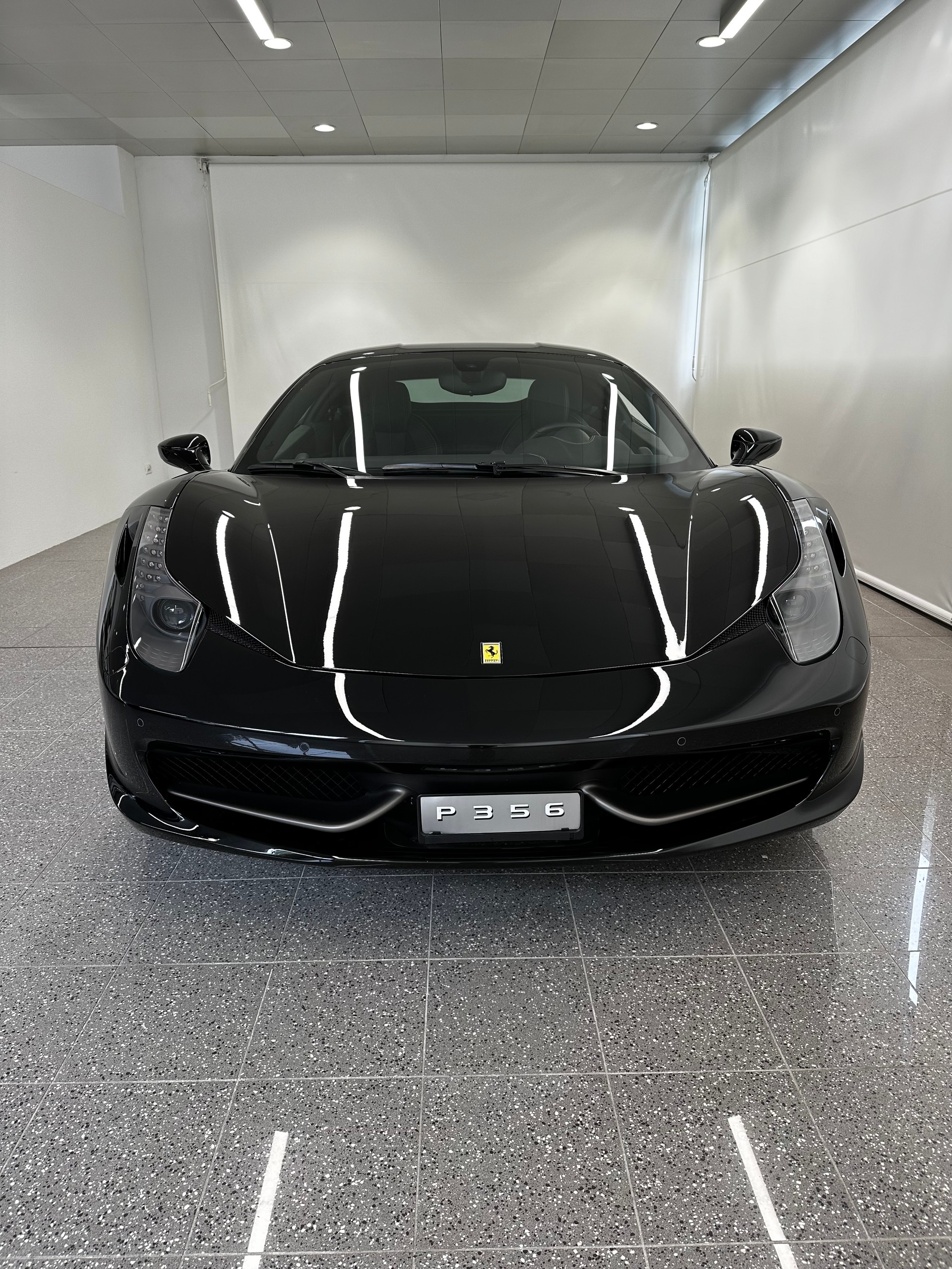FERRARI 458 Italia 4.5 V8-image-0