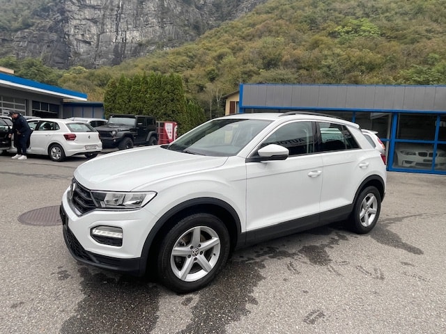 VW T-Roc 1.0 TSI-image-1