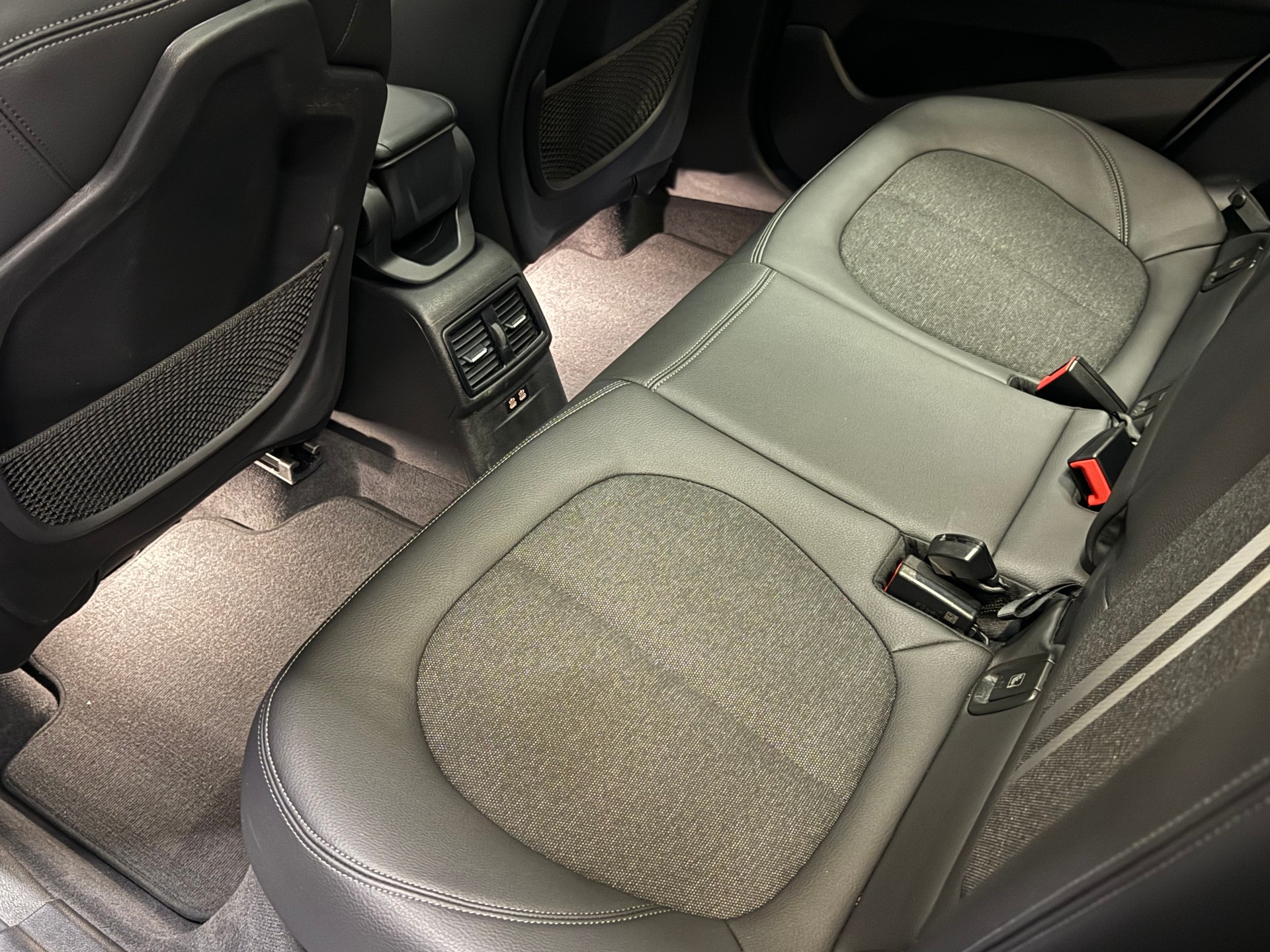 BMW X1 25e xDrive M-Sport-image-10