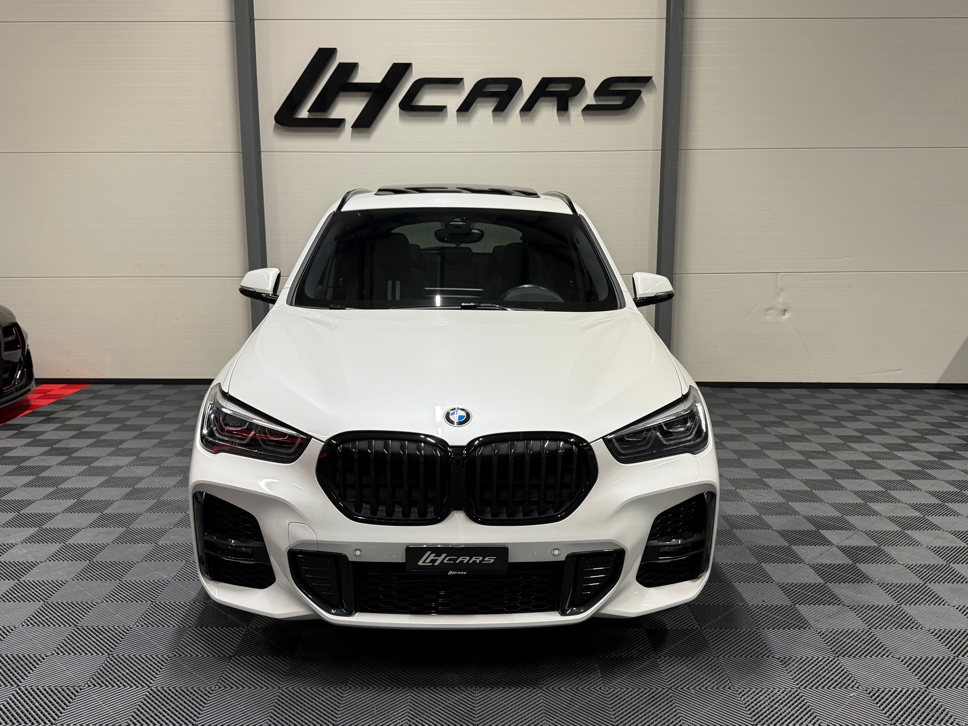 BMW X1 25e xDrive M-Sport-image-6