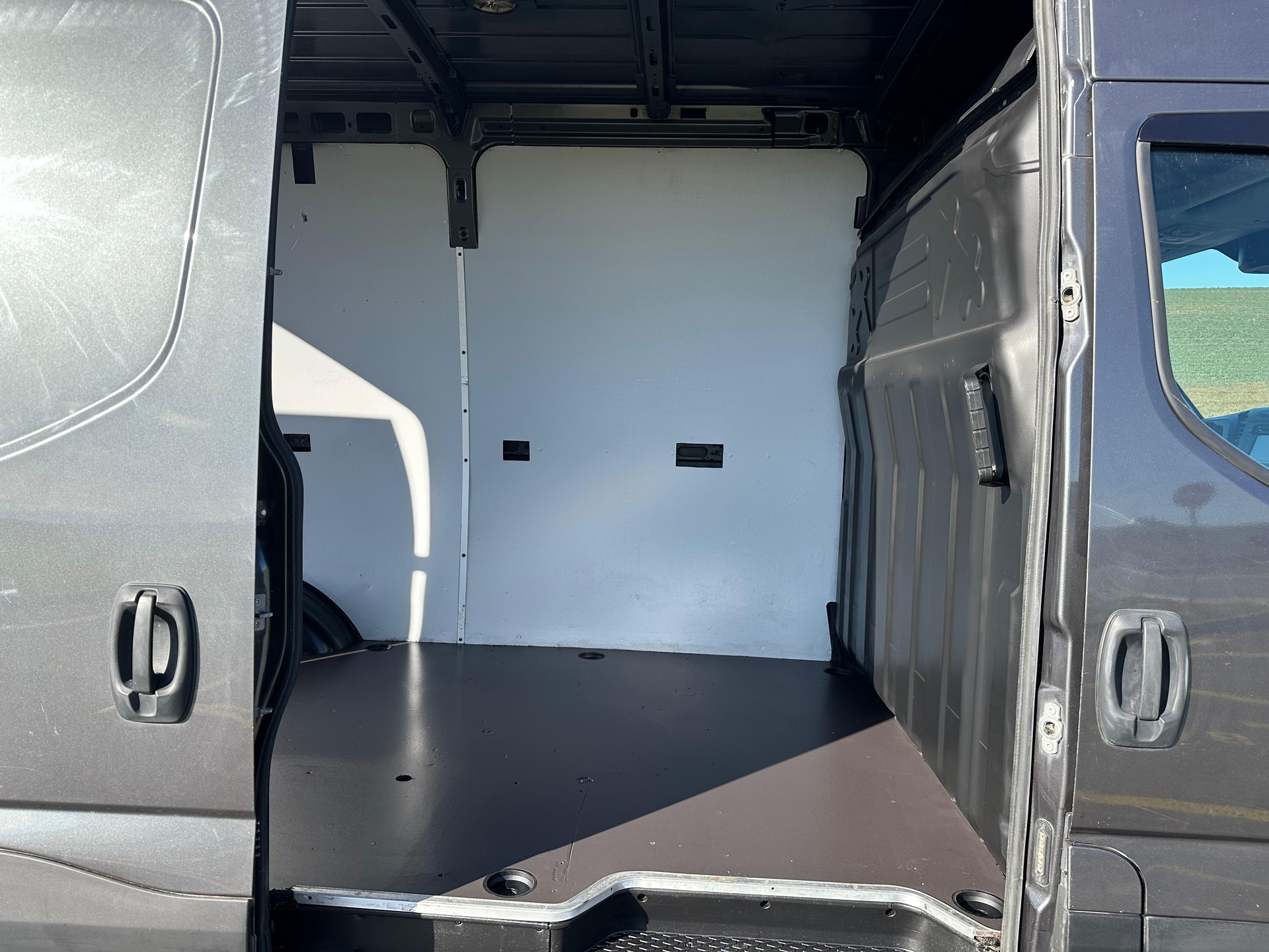 IVECO 35 S 14 A8 V-image-8