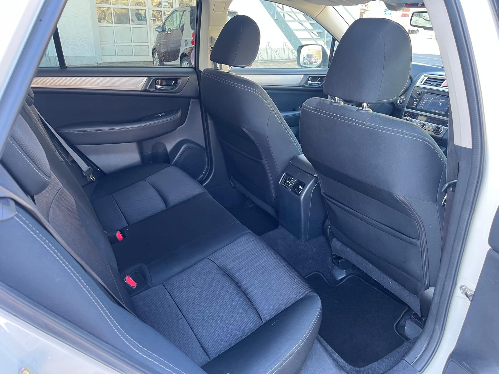 SUBARU Outback 2.0D Swiss AWD Lineartronic-image-7