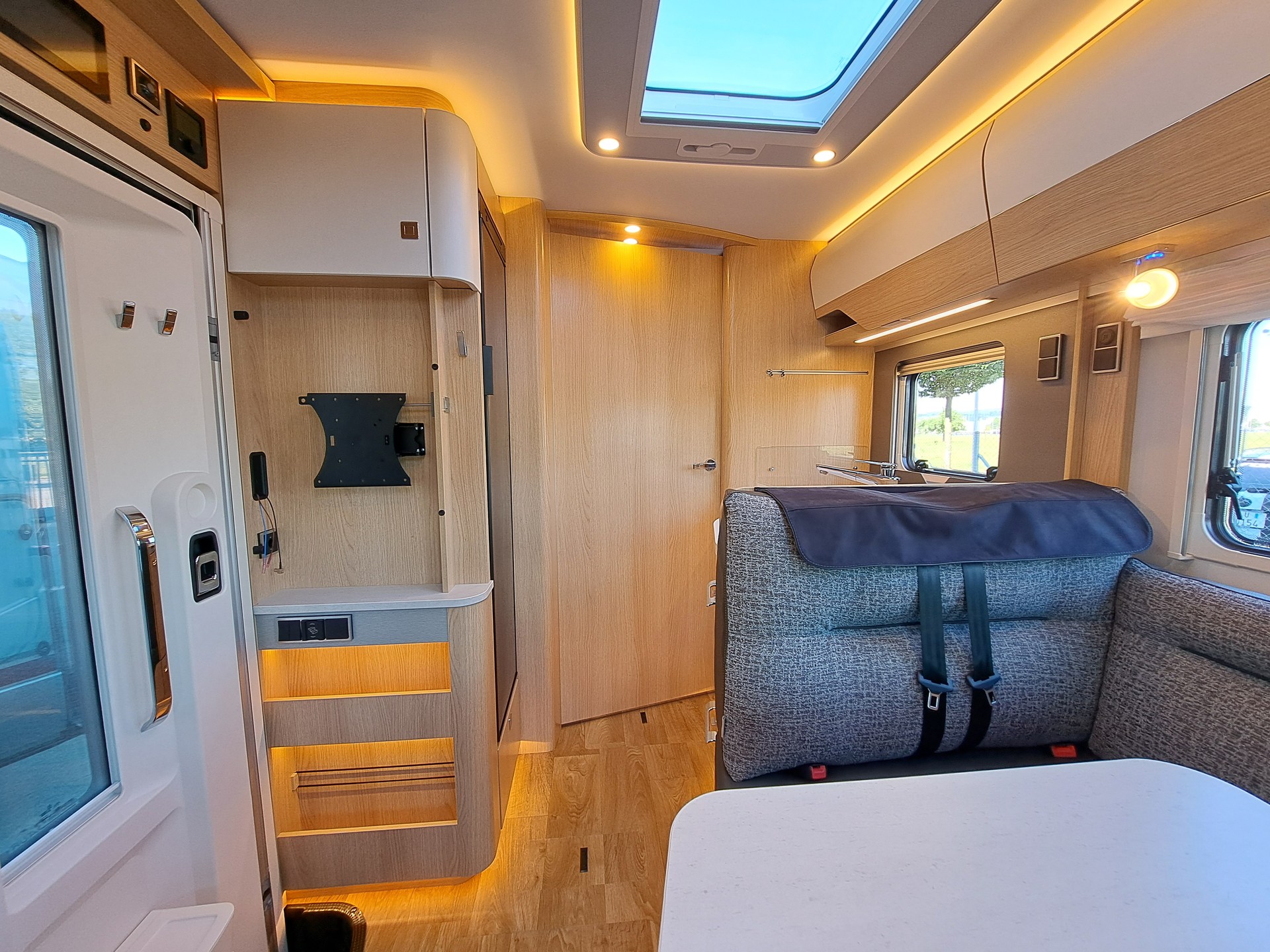 HYMER B MC T 680-image-7